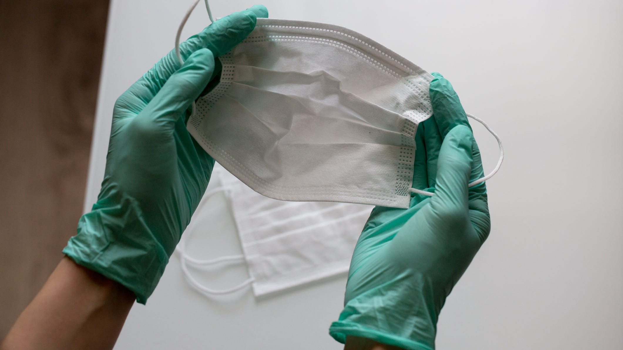 Expert Claims Americans Will Wear Face Masks for ‘Several Years’ Due to COVID-19