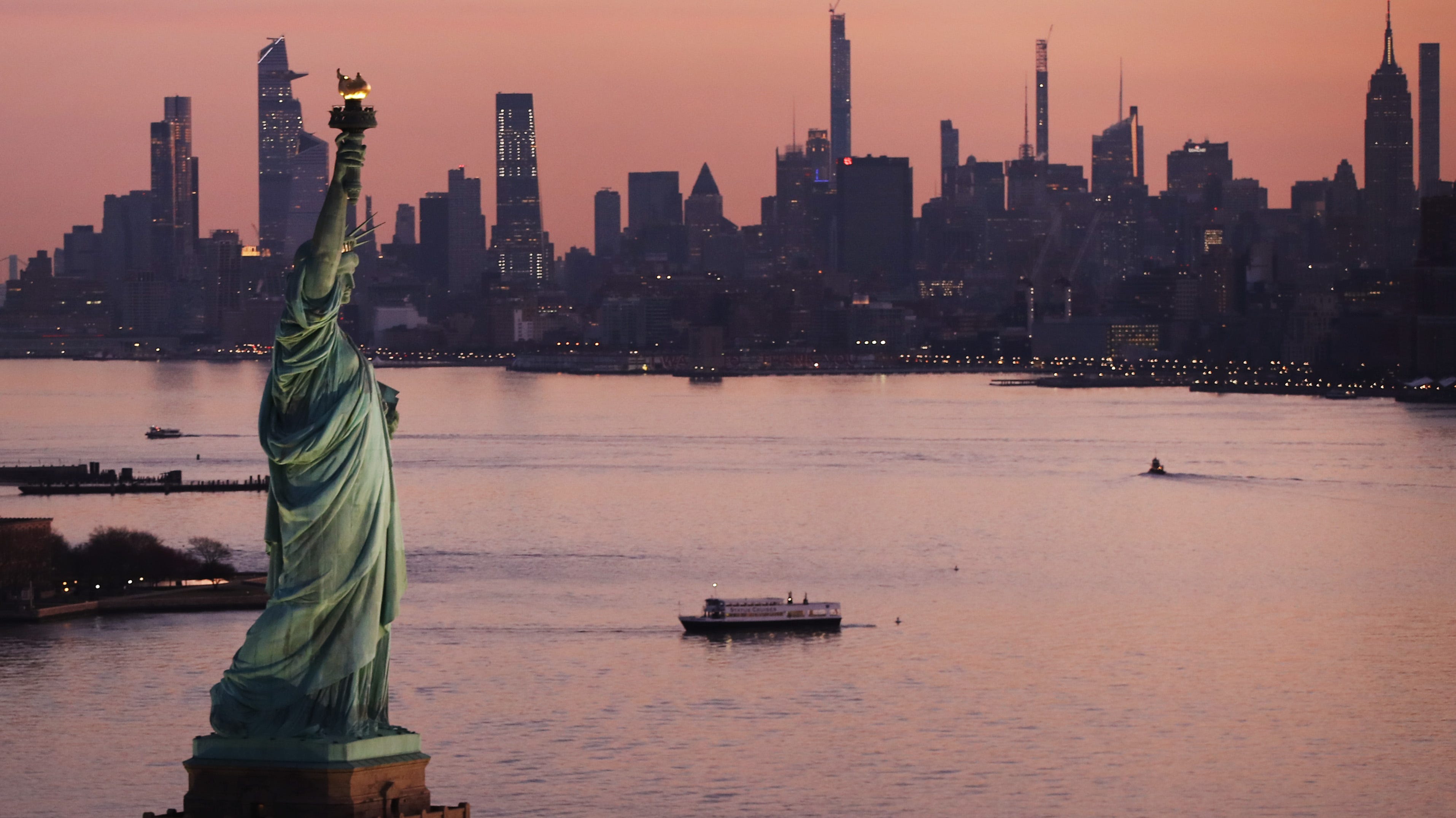 NYC to mark anniversary of 1st confirmed COVID-19 death with 'Day of Remembrance'