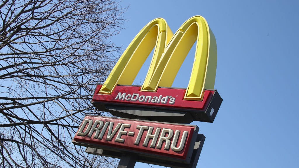 Mom raises more than $46,000 for 'amazing' McDonald's worker who paid for her family's dinner