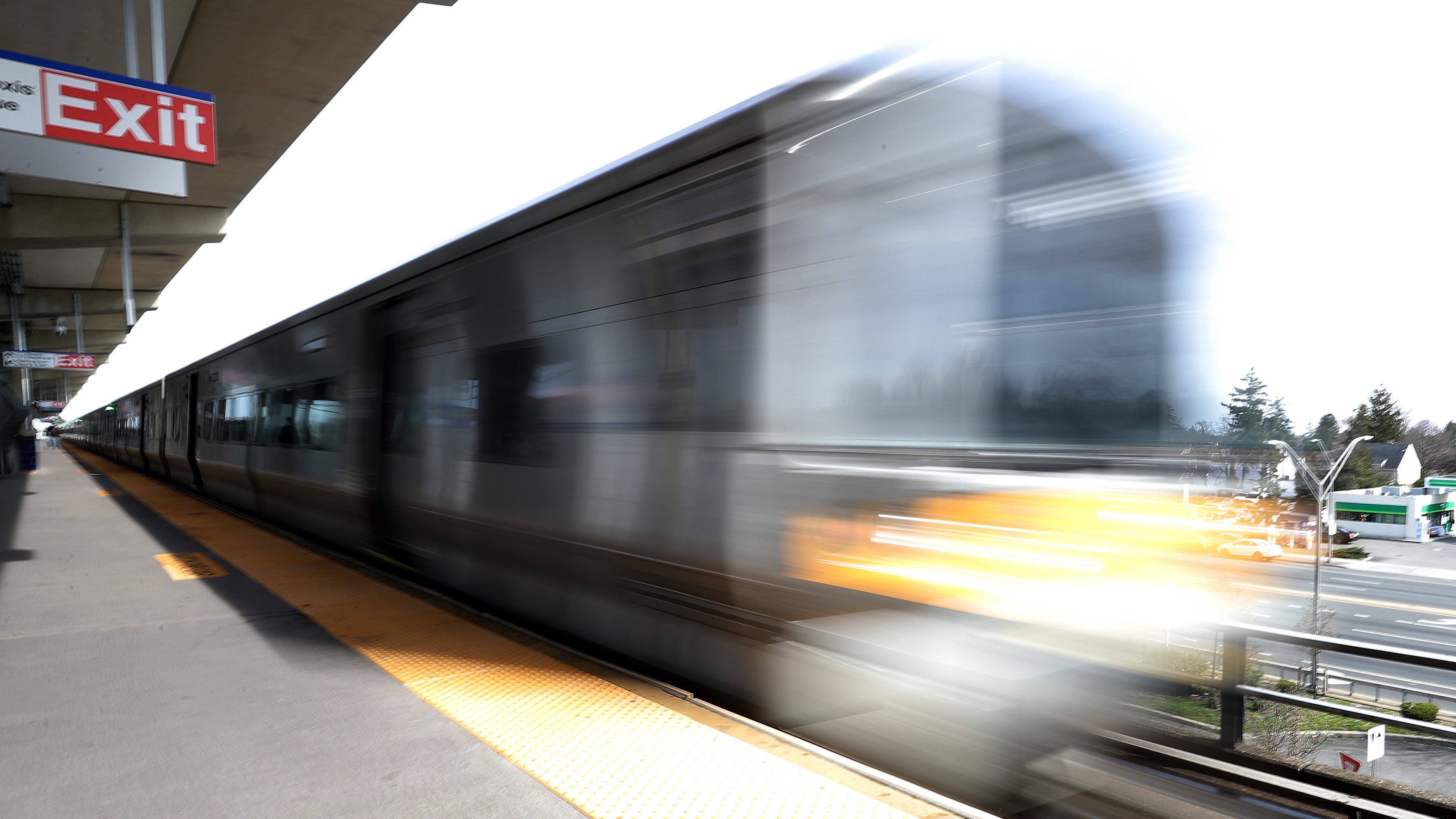 Man shot dead aboard LIRR train, gunman flees