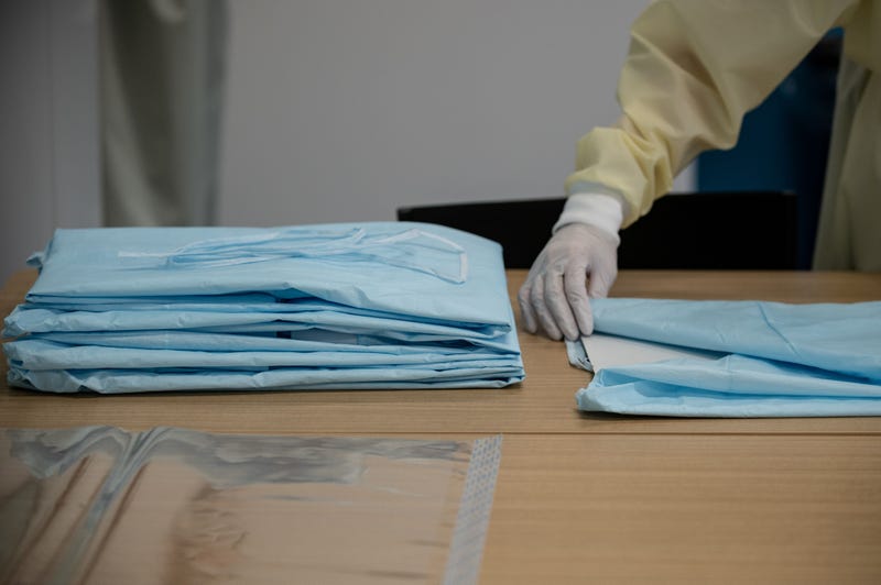medical gown production 