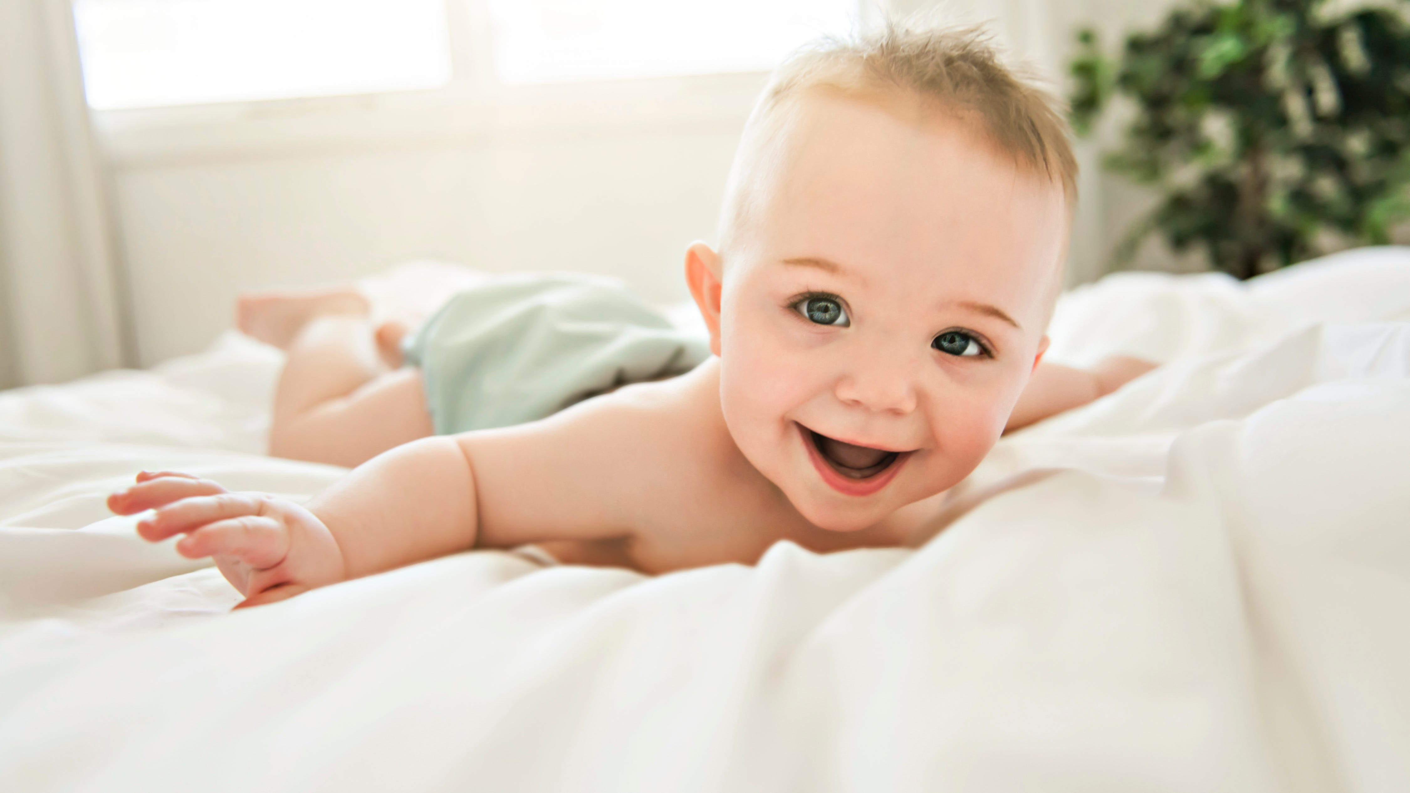 US birth rate falls to lowest point in more than a century