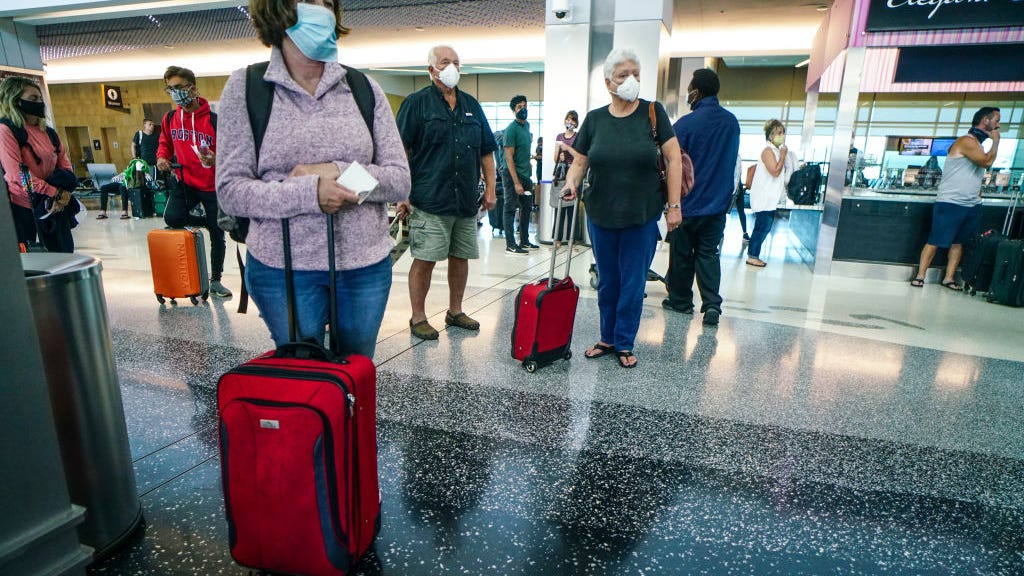 Airline expert weighs in on flight cancellations across the country, worker shortages