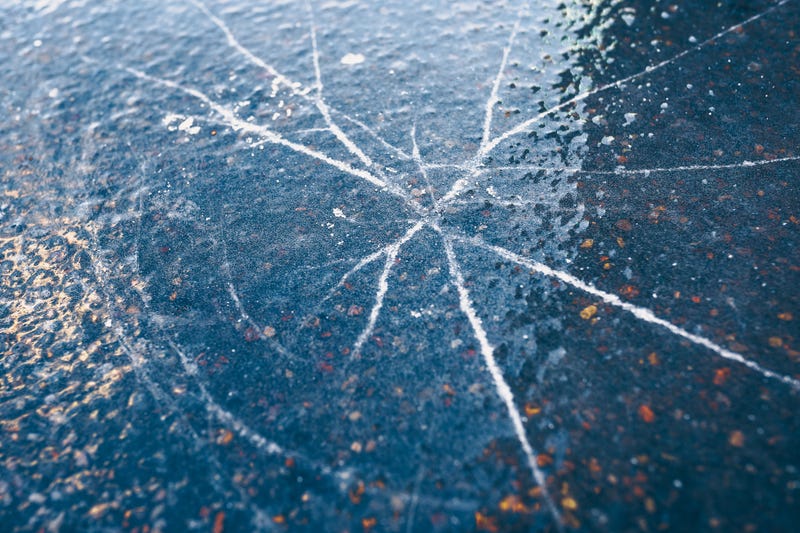 Ice cracks