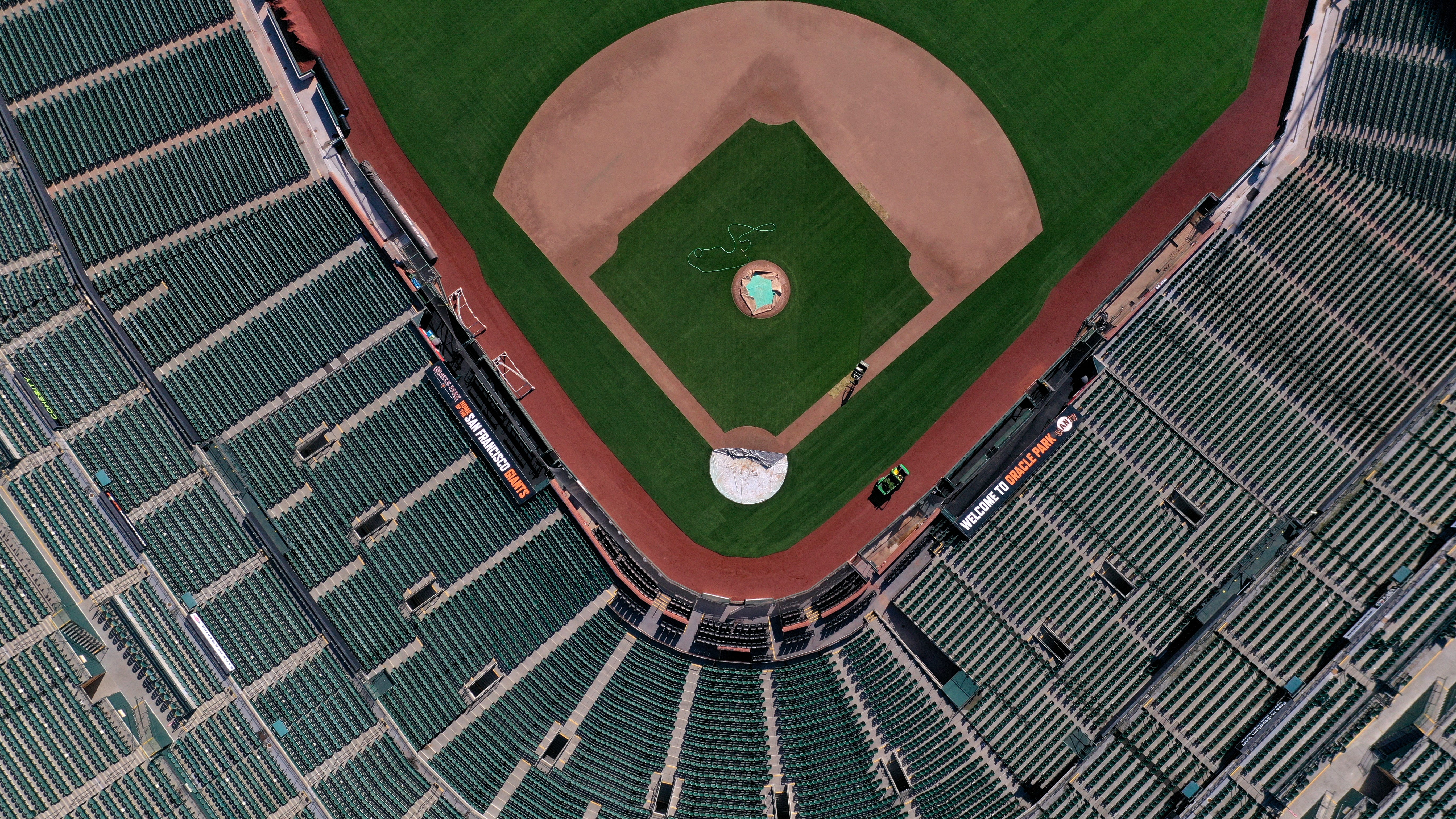 California green lights ballparks, theme parks for outdoor use; capacity restrictions included