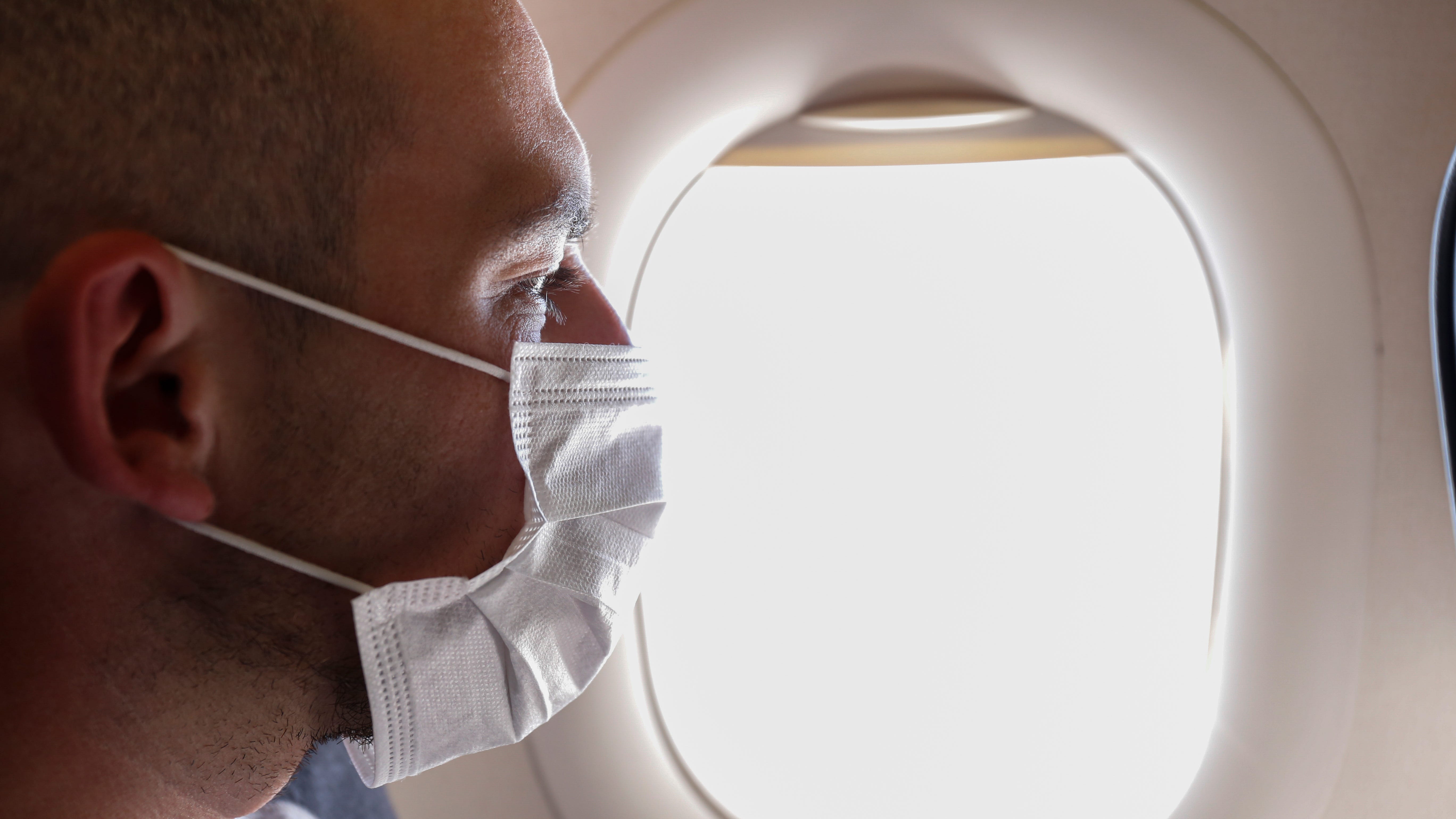 TSA extends face mask requirements on planes, trains to 2022