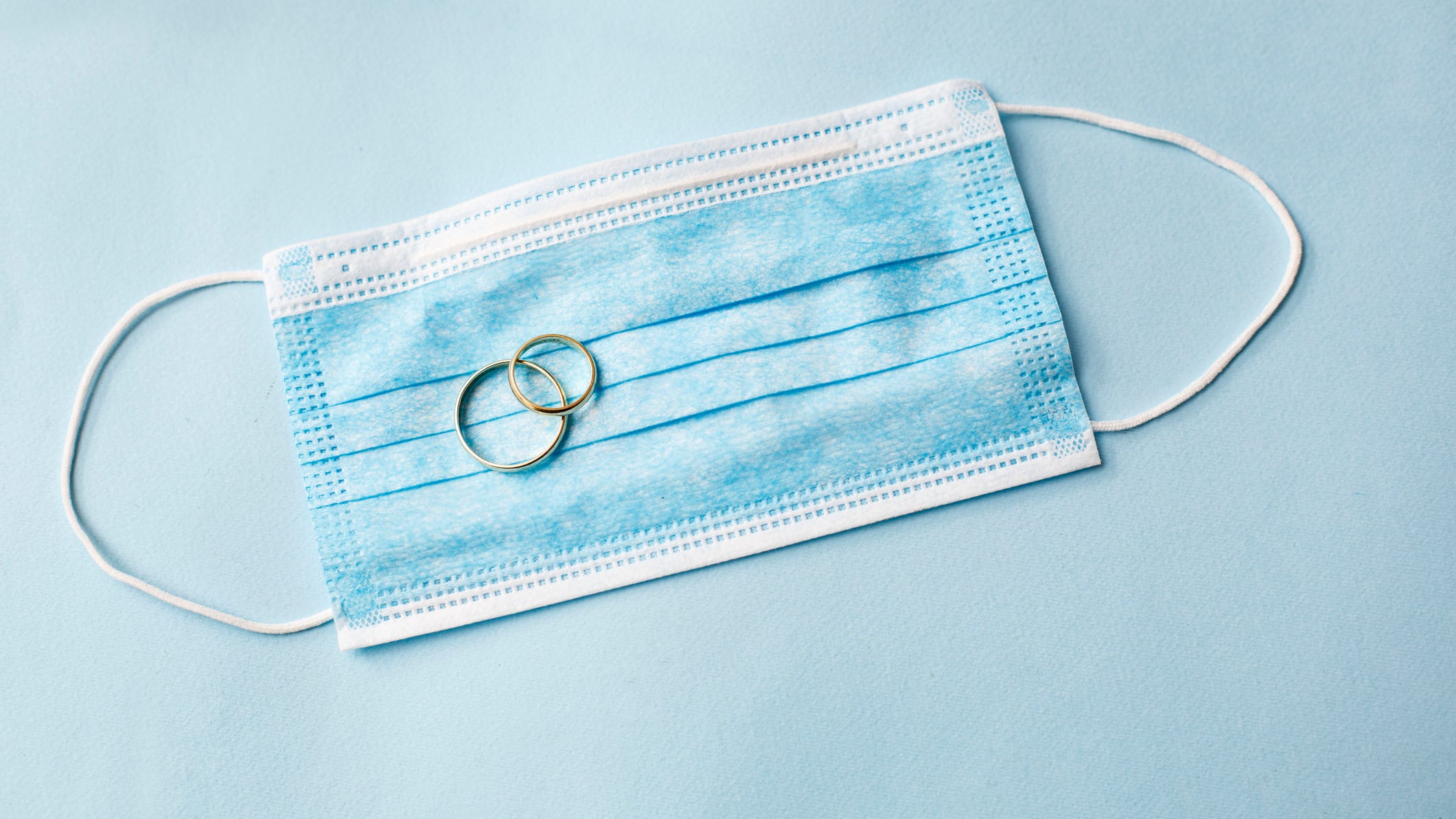 3 Deaths and 147 COVID Infections Linked to Wedding Reception in Maine