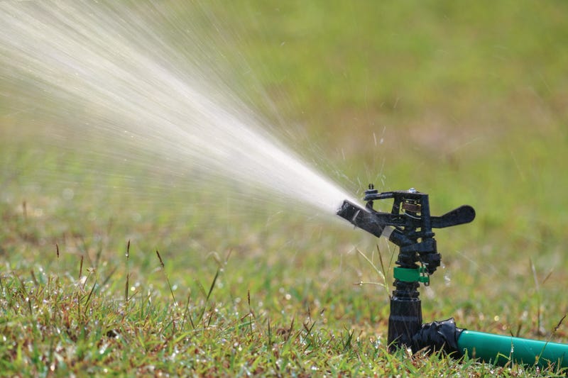lawn sprinkler