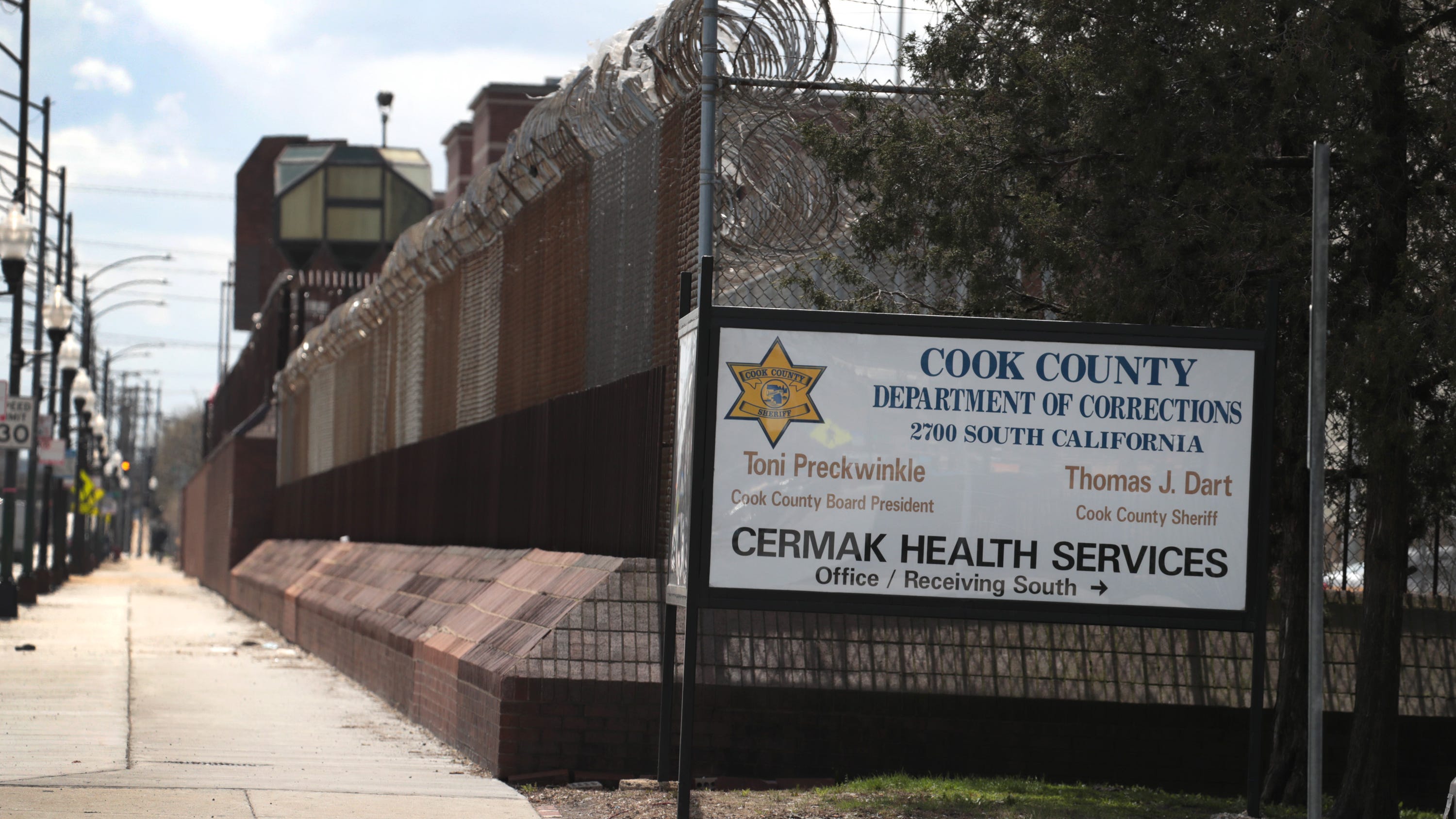 Illinois Department of Corrections committed 'elder abuse,' legal advocates say