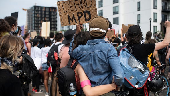 Research shows more cops don't equal less violent crime, but neither does defunding police: state-by-state data