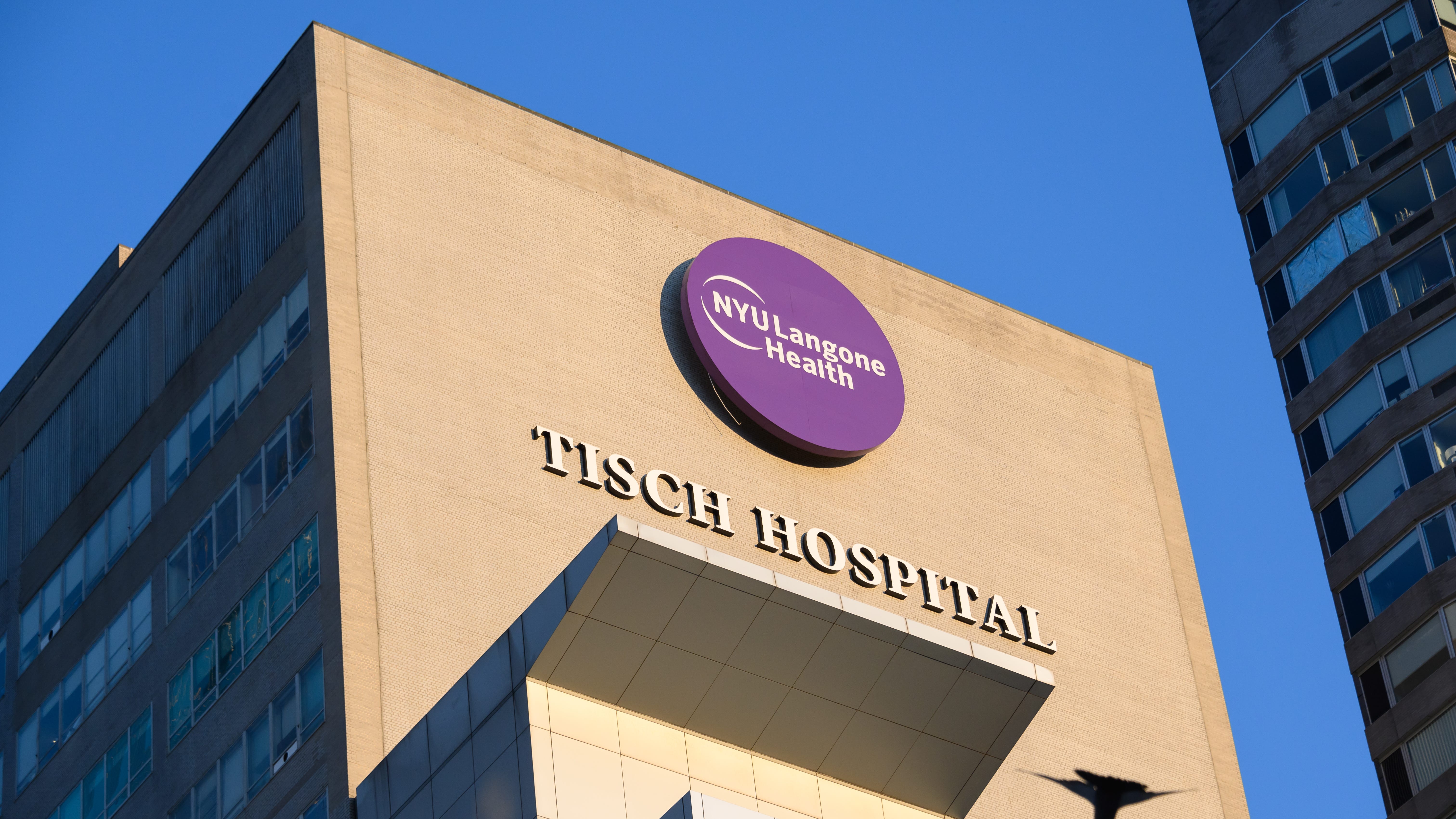 Construction worker hurt in fall down garbage chute at Manhattan hospital