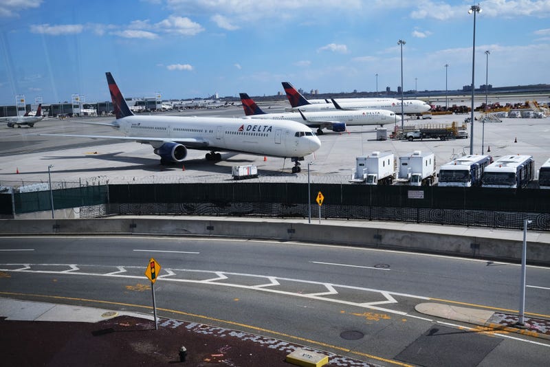 Delta planes