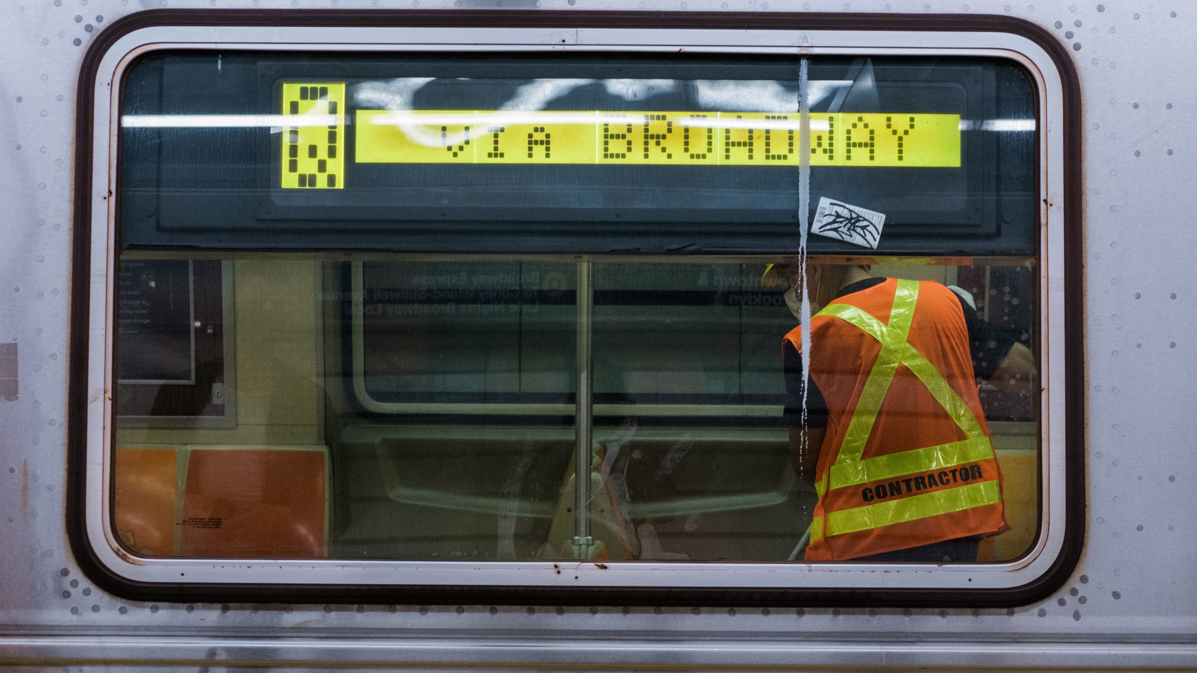 2 off-duty MTA subway cleaners arrested after fight with cop over gun found in car