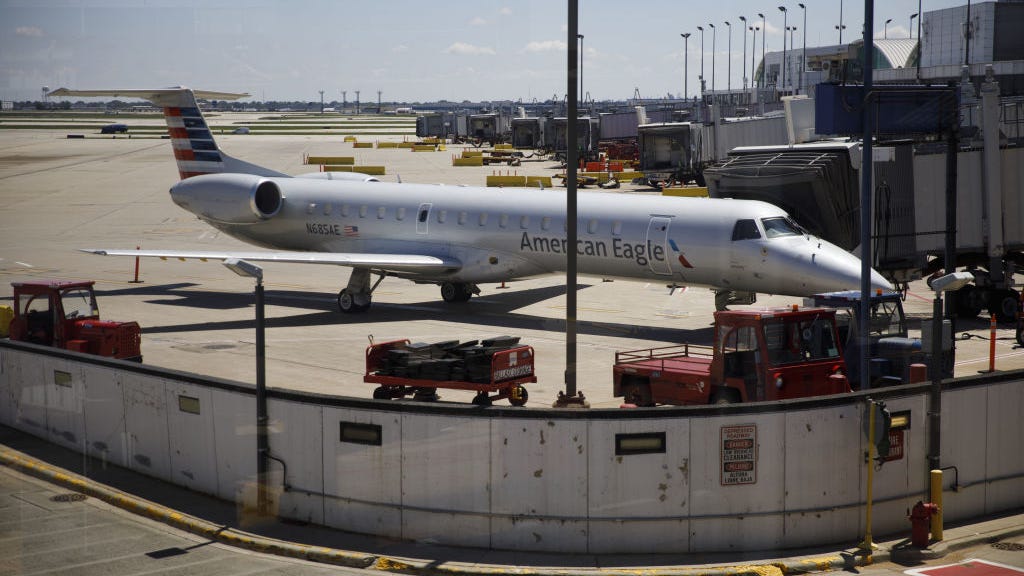 American Airlines regional carriers offering triple-pay for some pilots during July