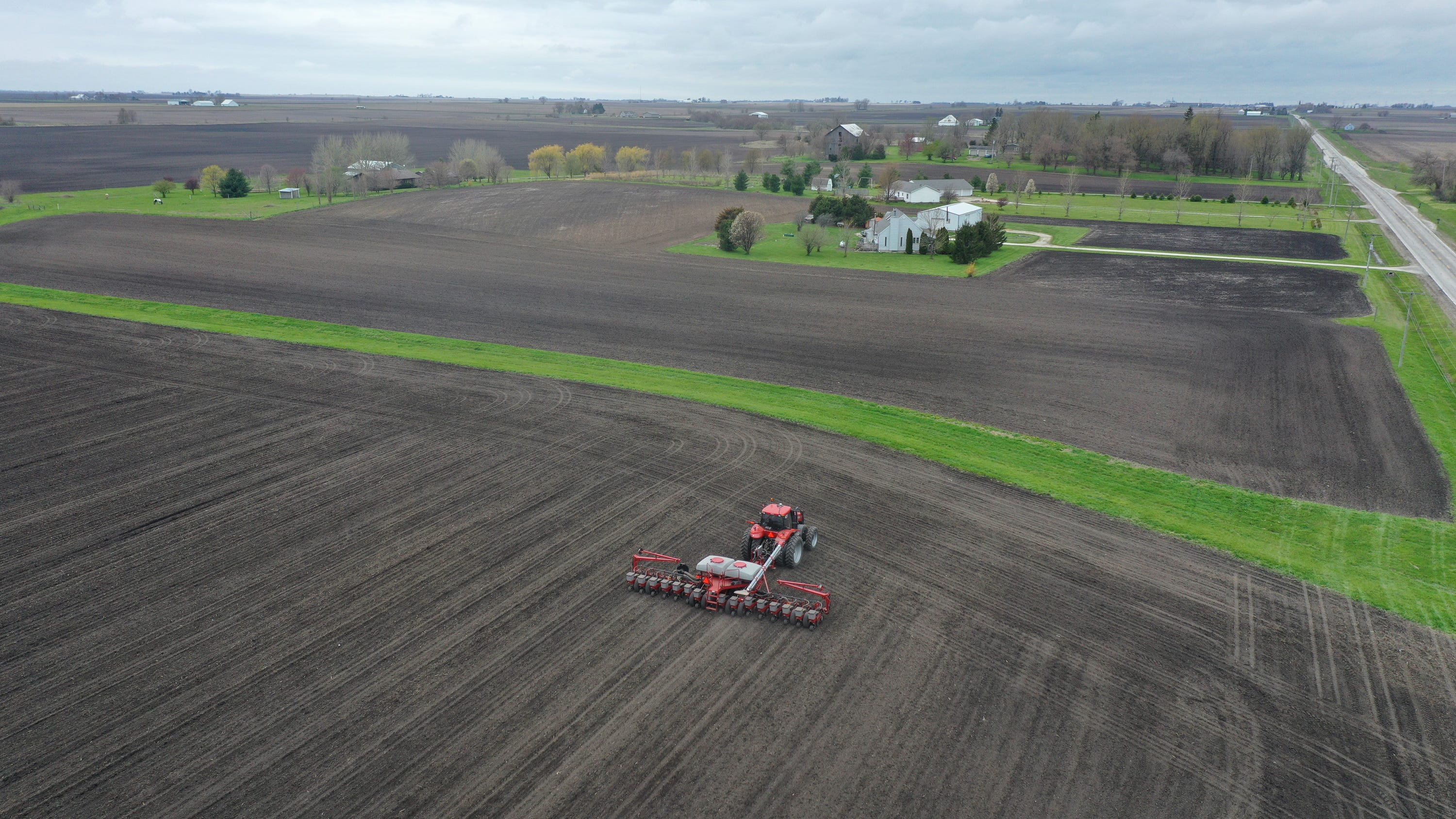 Study finds reduced U.S. pollution had big impact on corn, soybean yields