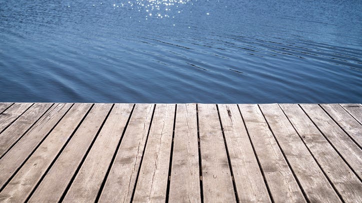Boater disappears while swimming in stormy weather on Walled Lake; Divers to resume search on Thursday