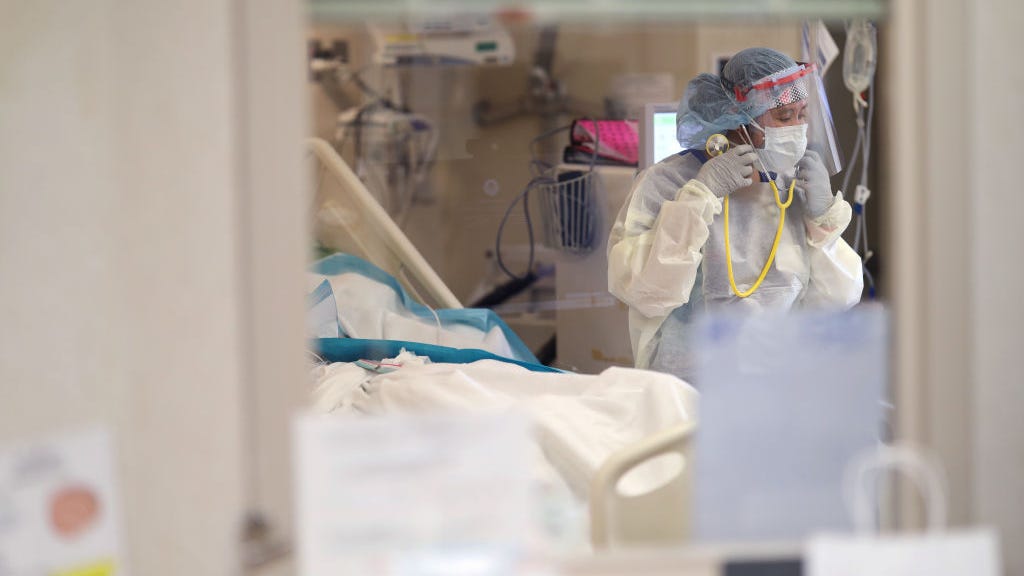 Radio host who rejected vaccines, mocked AIDS patients dies of COVID-19