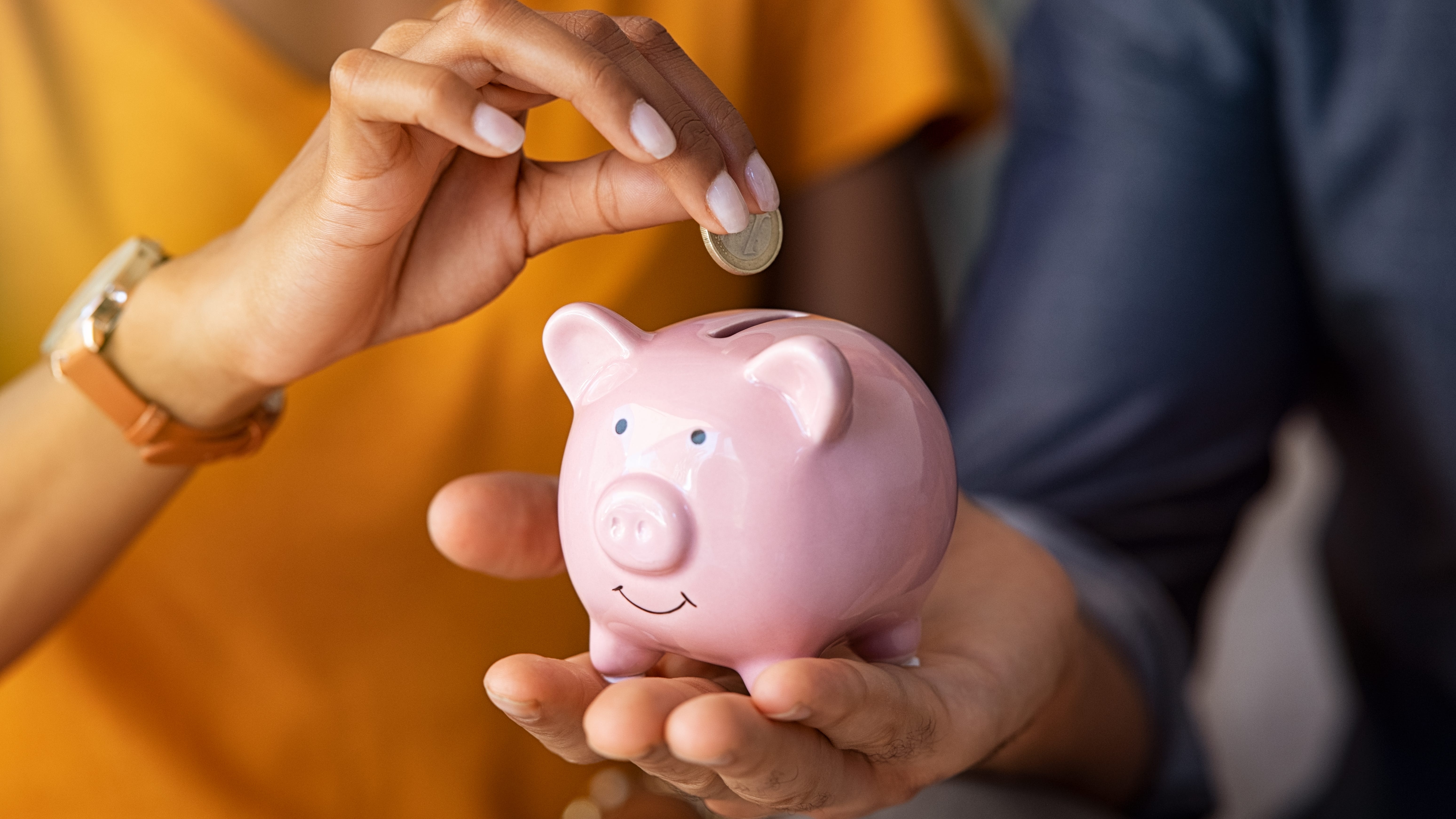 Budgeting tips to save money easily in 2021