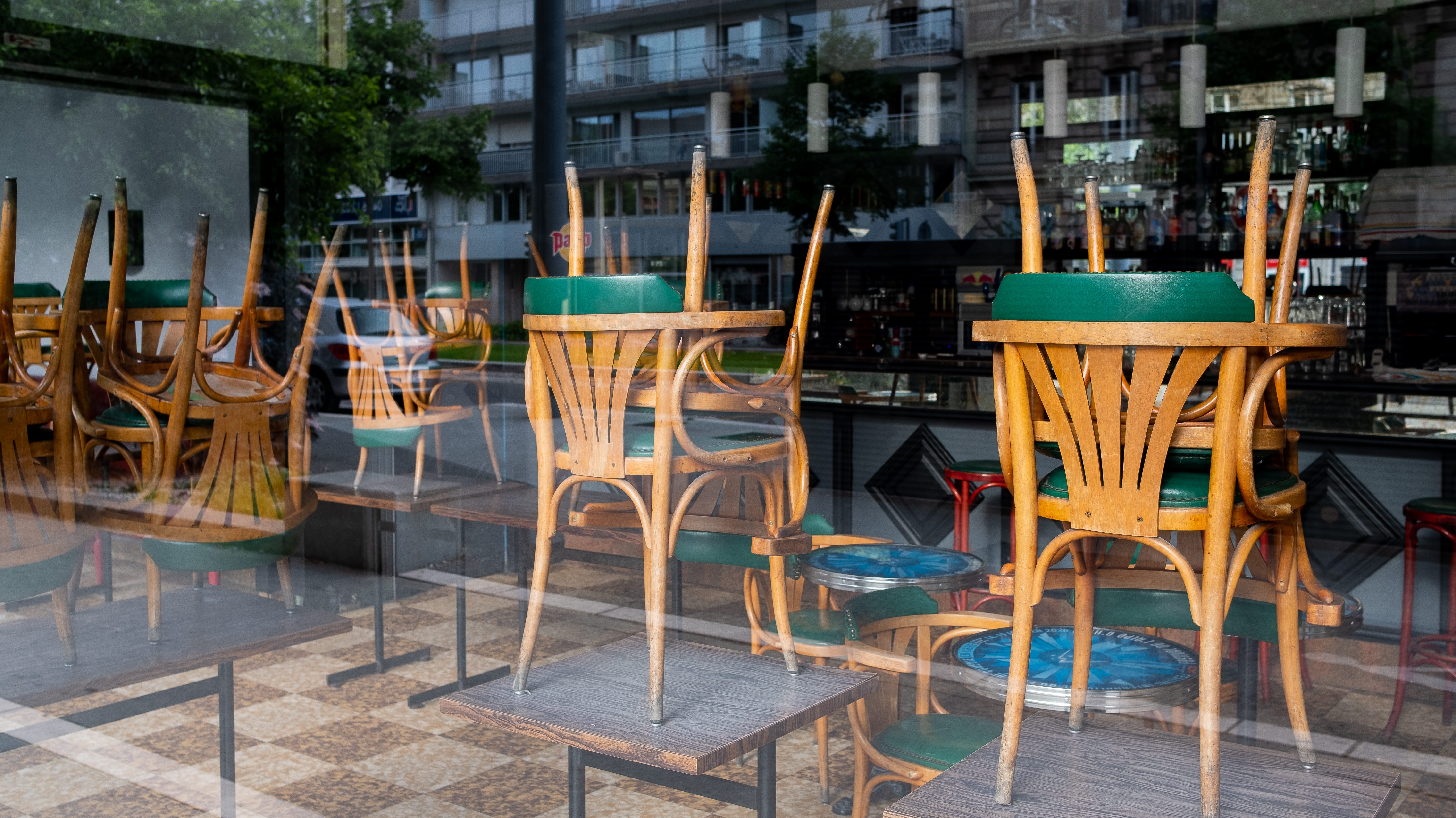New restaurant survey reveals grim forecast due to COVID-19
