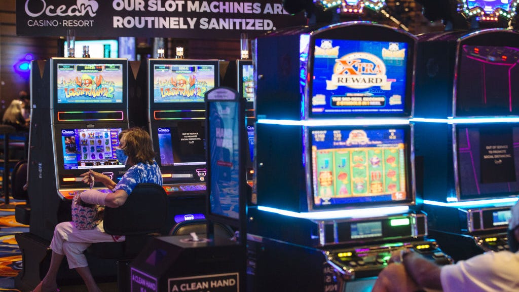 Report: Atlantic City casino smoking ban may cost 2,500 jobs