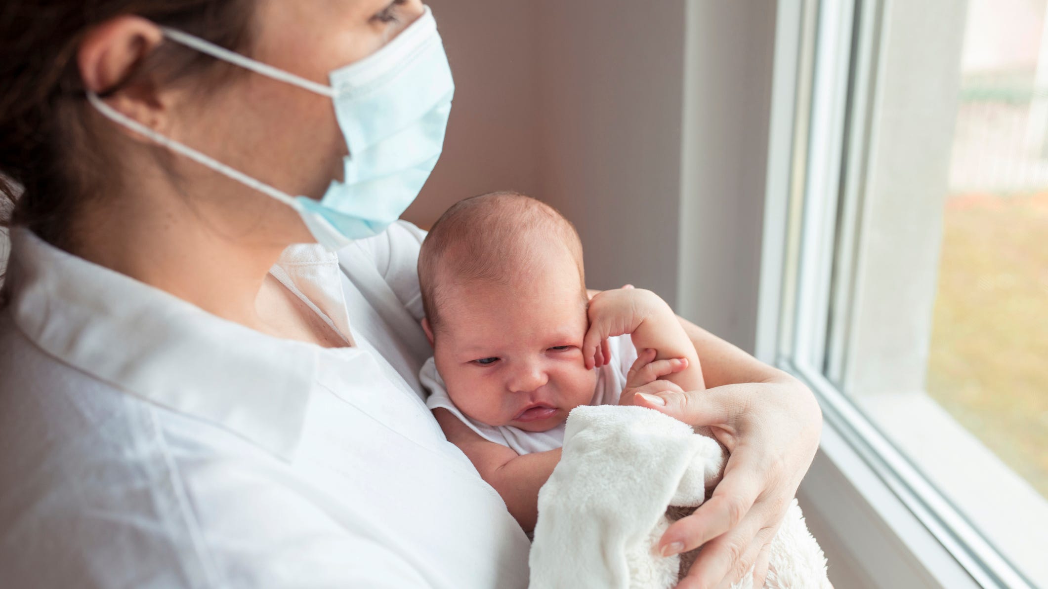 Partially vaccinated woman gives birth to baby with COVID-19 antibodies in first known case