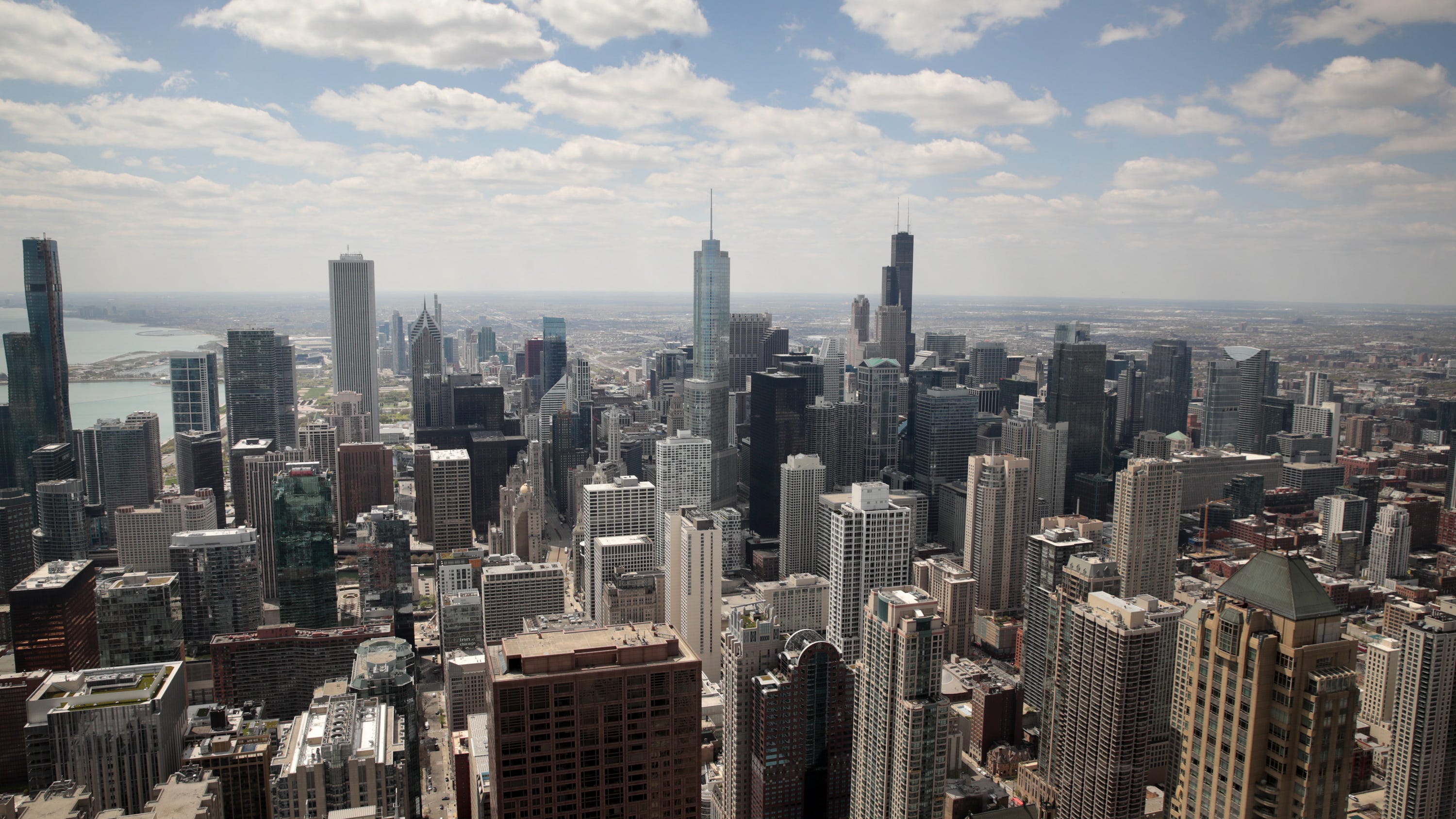 Loop office occupancy reaches 50% of 2019 levels, a record in pandemic era: Report