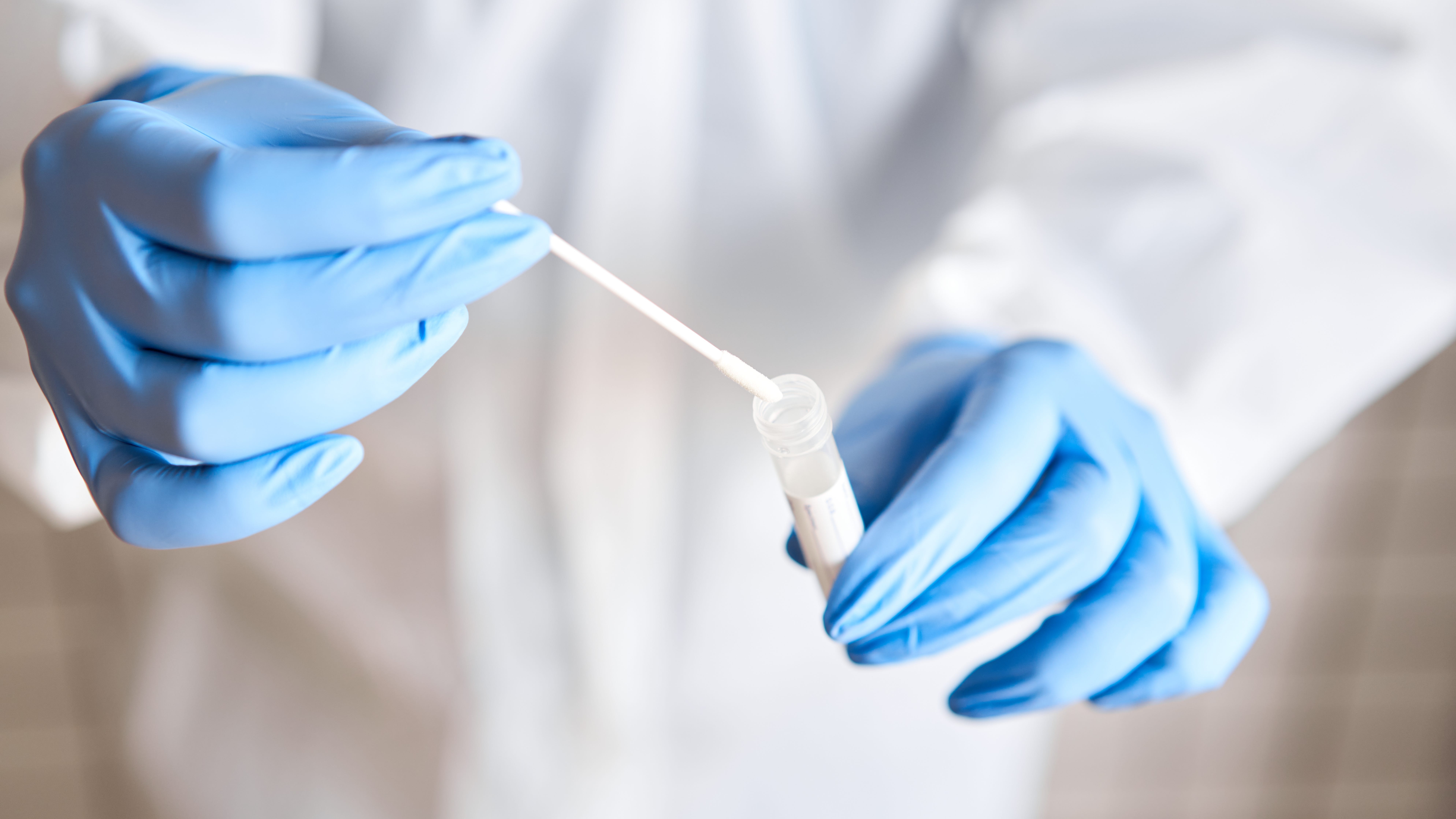 KYW Medical Report: COVID-19 or flu? When you should get tested