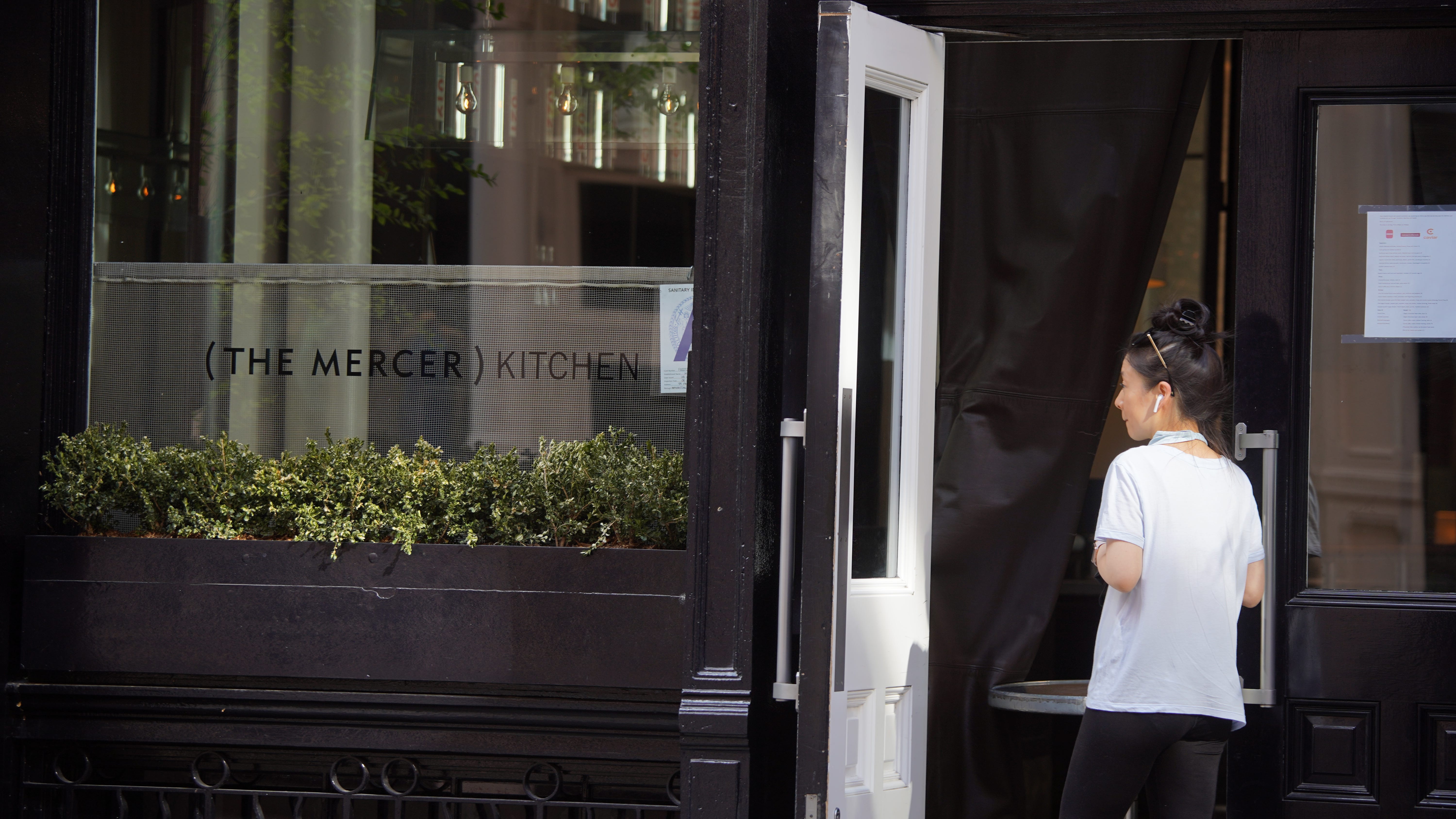 Iconic SoHo restaurant Mercer Kitchen to close after 25 years