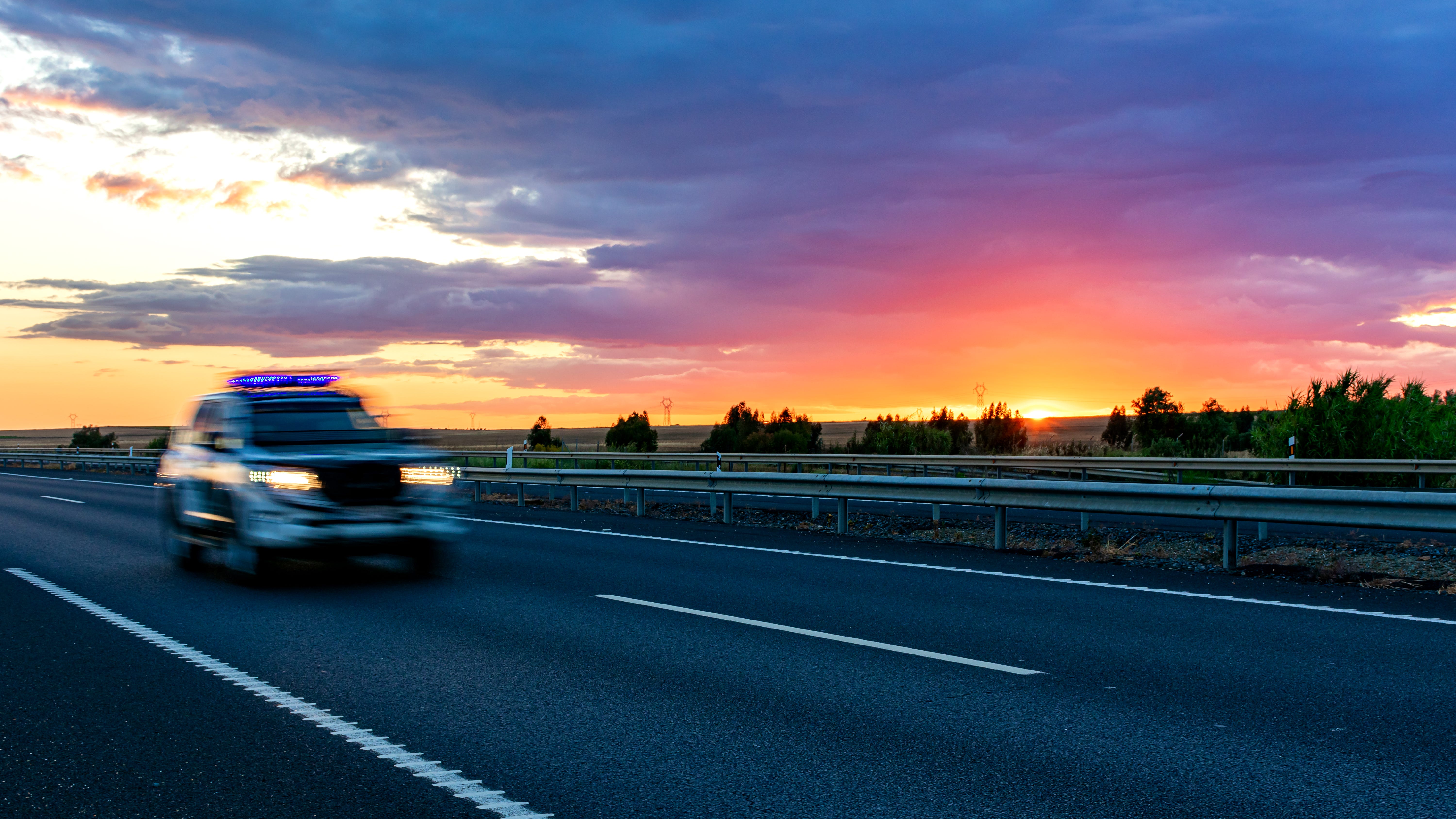 Illinois State Police remind drivers of Scott's Law after some close calls this week