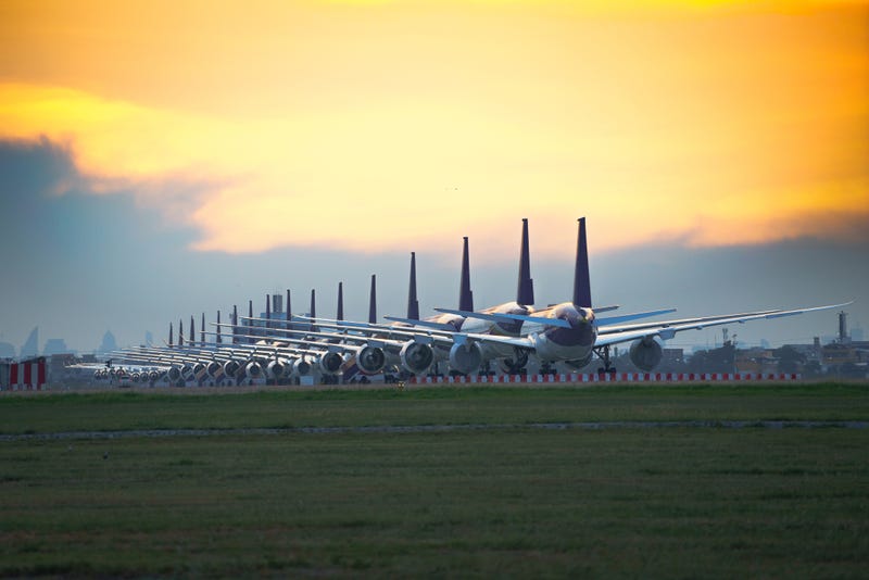 Commercial airplane parking