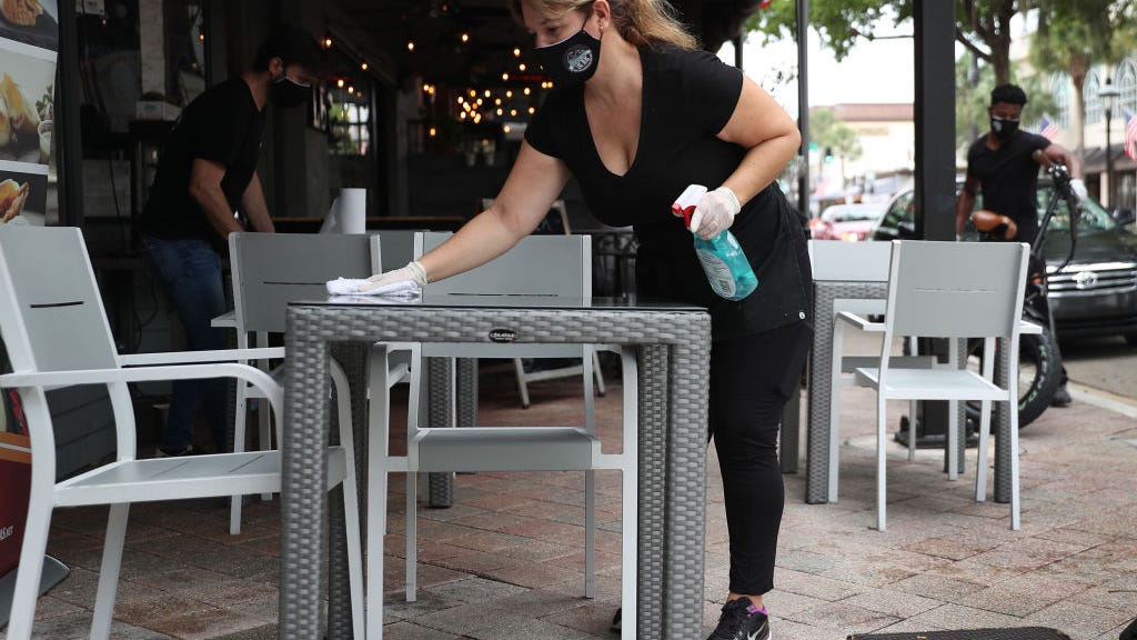 Reopened Bars and Restaurants in Florida Close 'Voluntarily' as Coronavirus Cases Spike