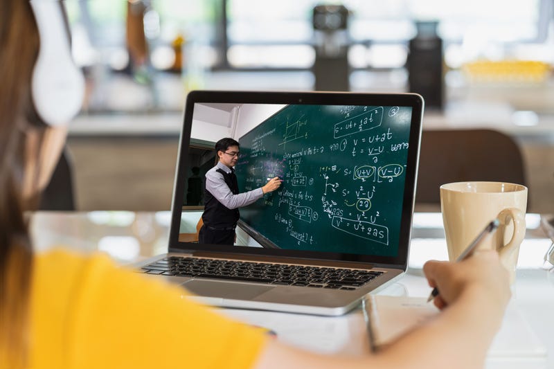 Mundelein Catholic high school sees success with hybrid learning model