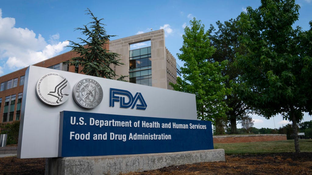 Former Biden advisor blames FDA for confusion over new COVID tests