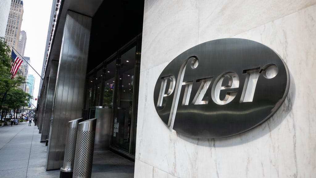 Early Pfizer COVID-19 vaccine data suggests 90% effectiveness