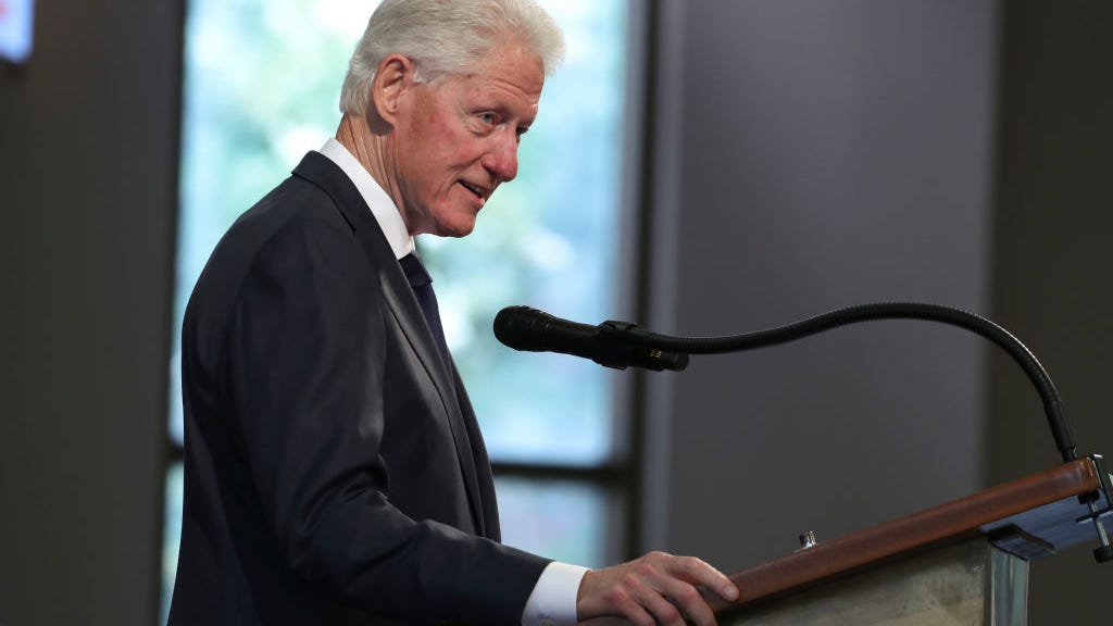 Bill Clinton says the world is 'on fire'
