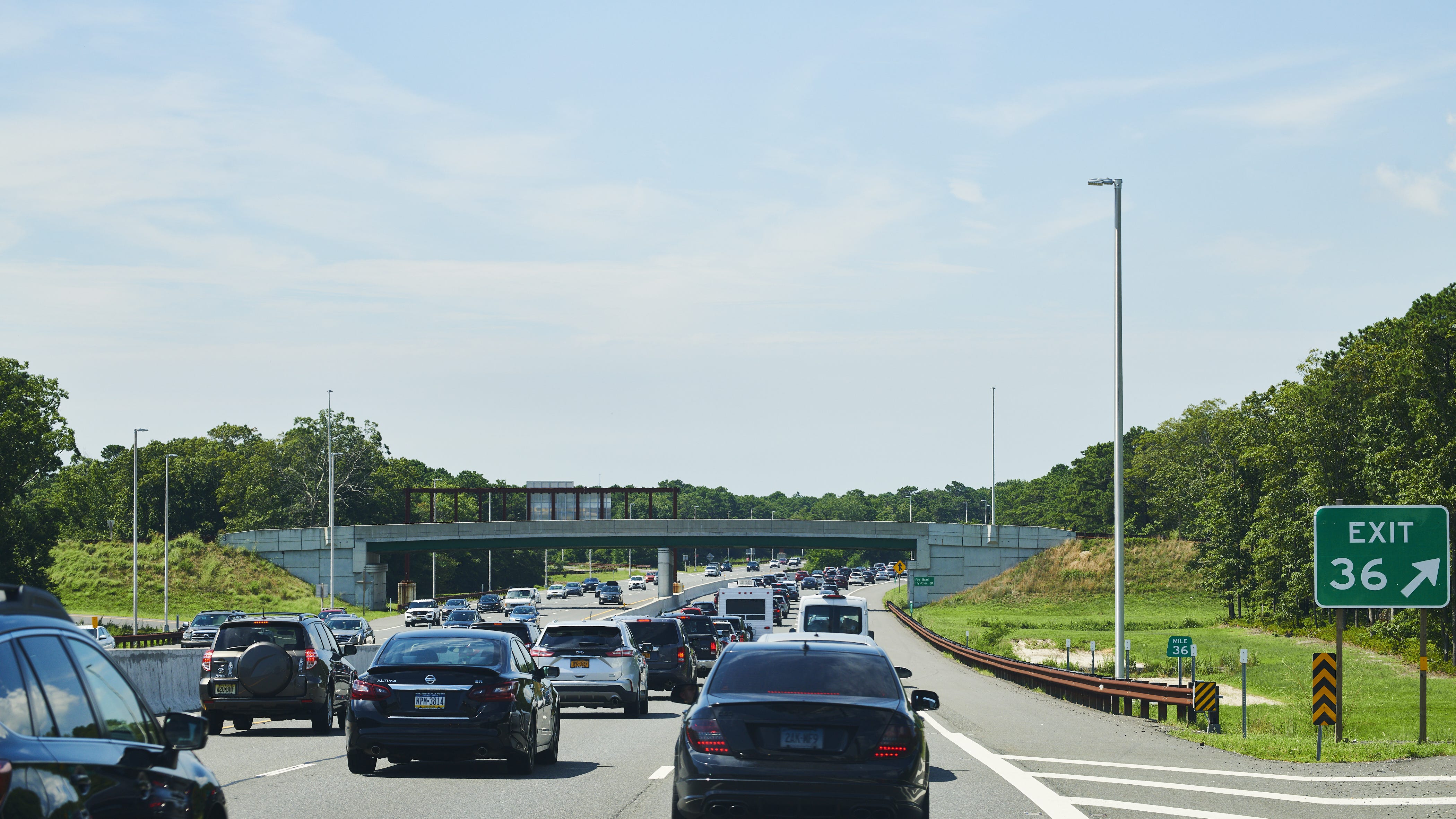 Driver seriously injured after 2-vehicle crash on NJ highway
