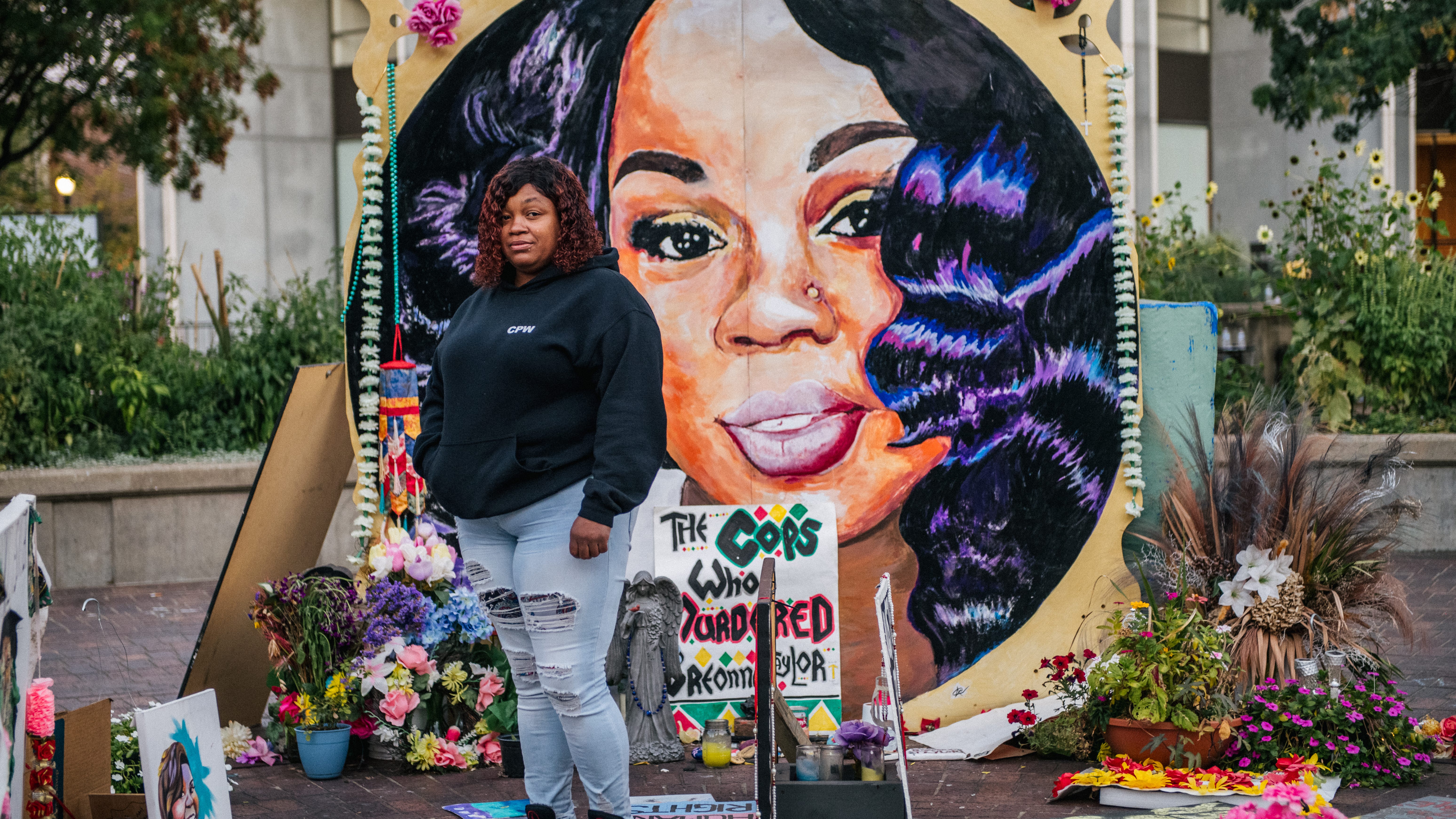 Pritzker readies Illinois National Guard ahead of possible announcement in fatal police shooting of Breonna Taylor in Louisville, Kentucky