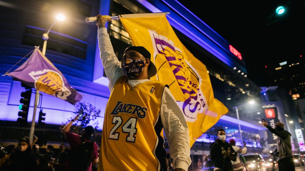 Man injured during Lakers celebration sues L.A. city and county