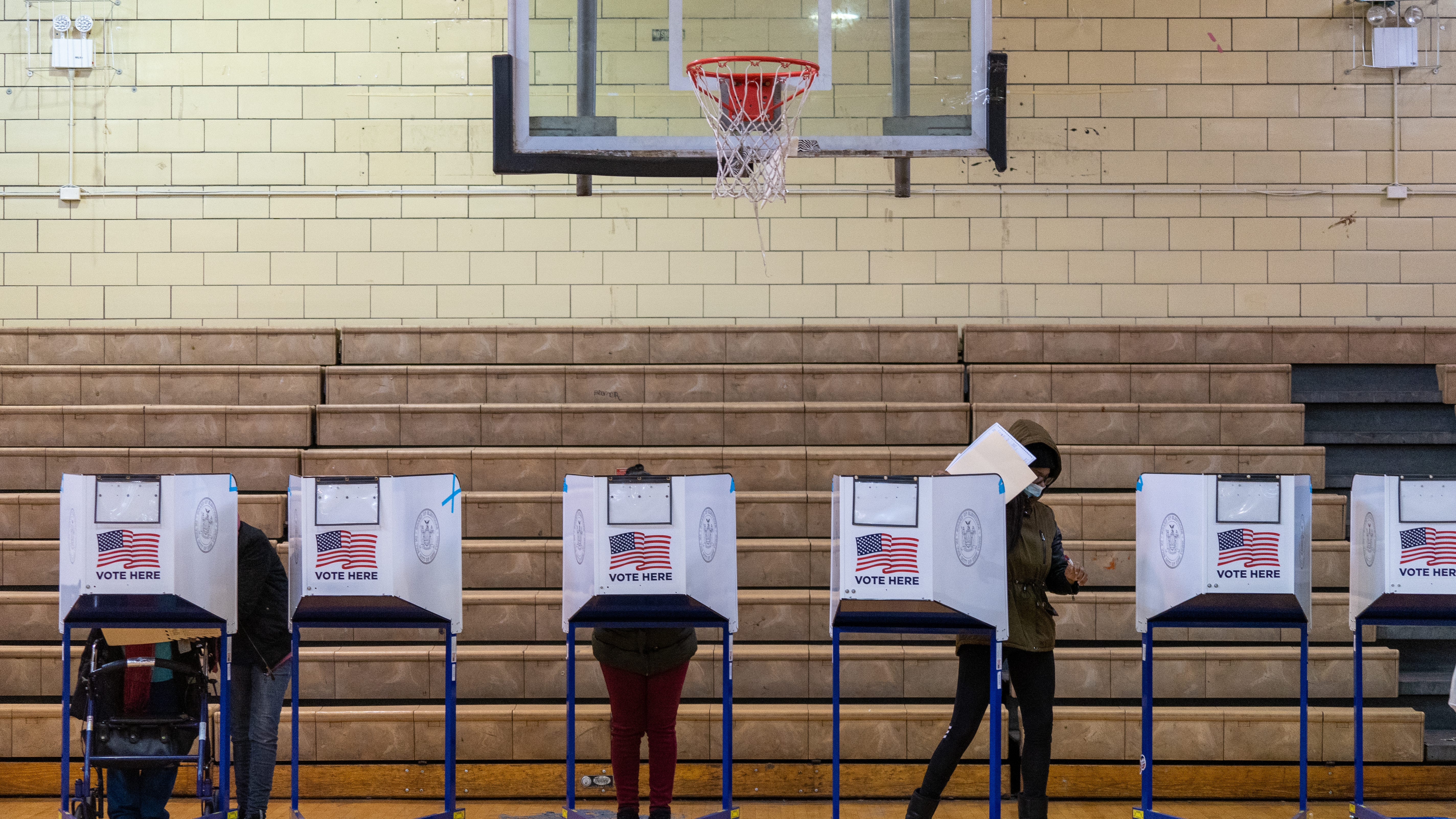 NYC mayor's race 'wide open' as half of likely voters in Democratic primary undecided: poll