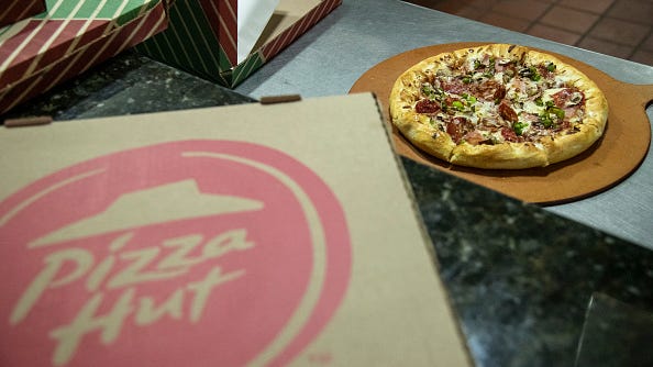 Pizza Hut delivery man gifted with new car as tip from loyal customers