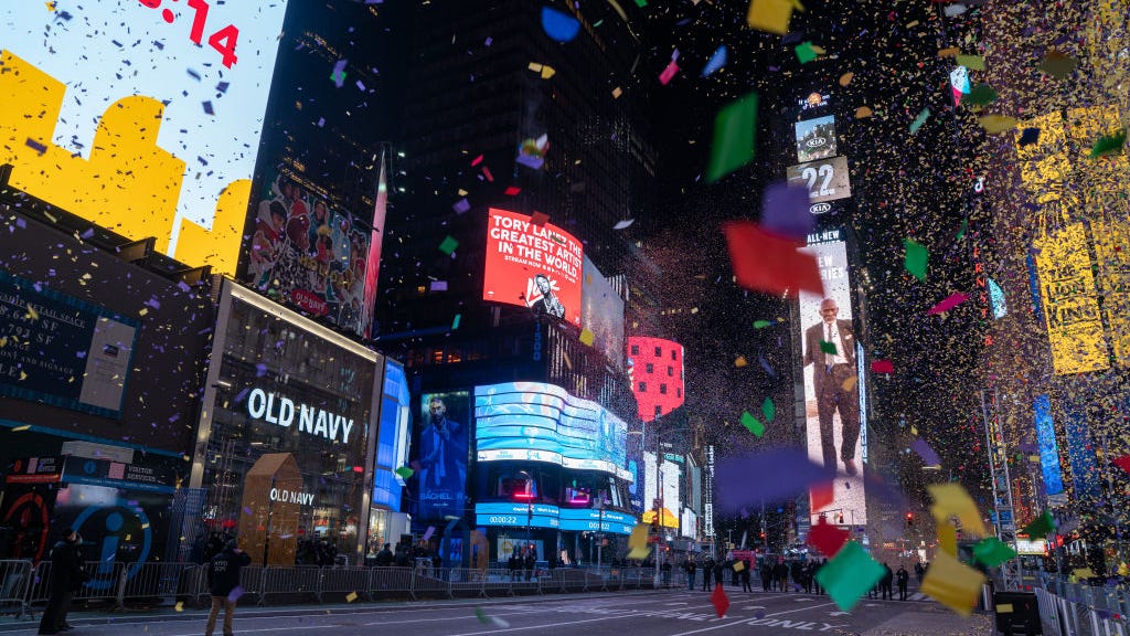 New Year's Eve in NYC: Street closures, subway changes and more