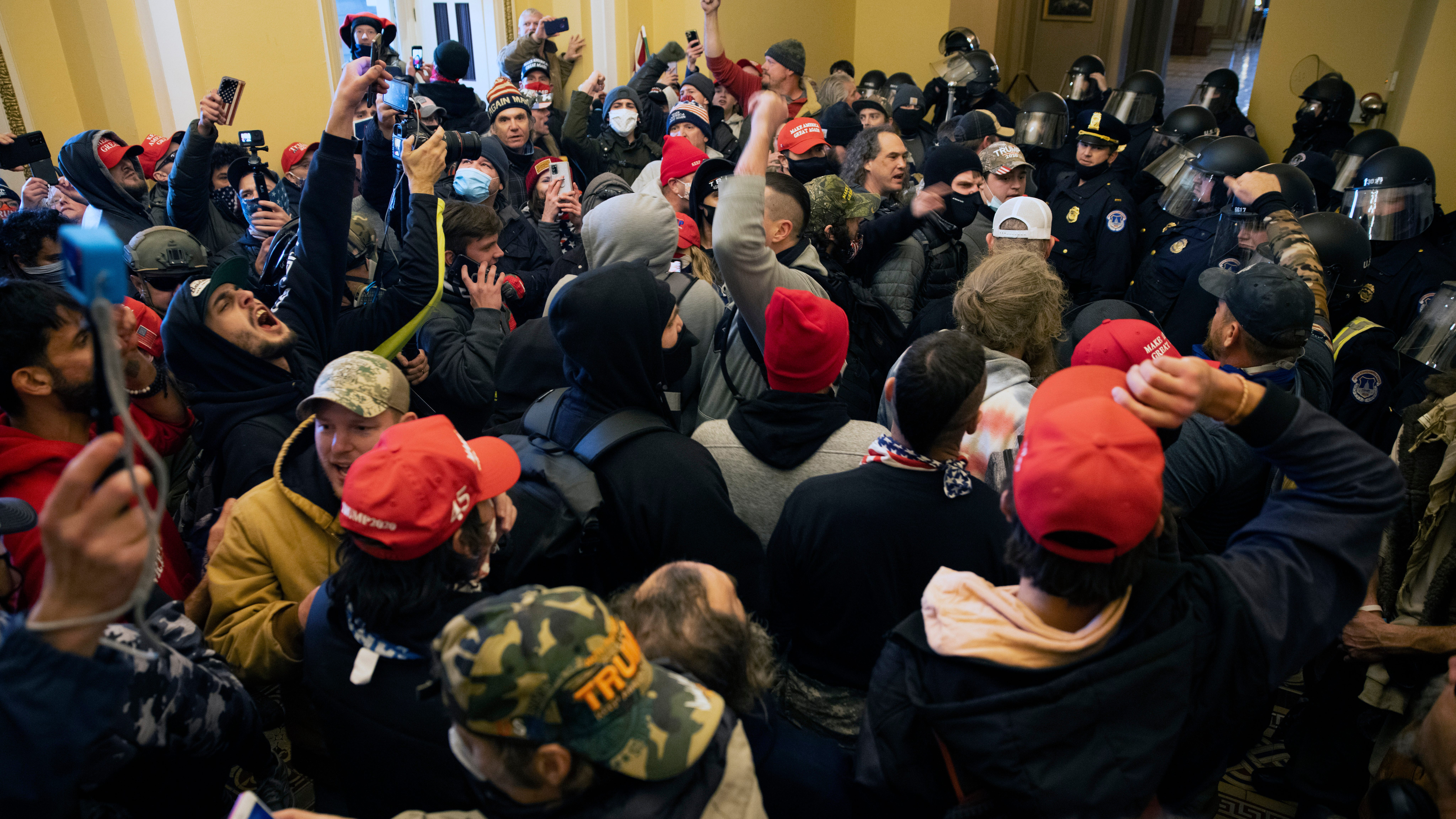 Feds charge 2 more Illinois women with joining U.S. Capitol riot