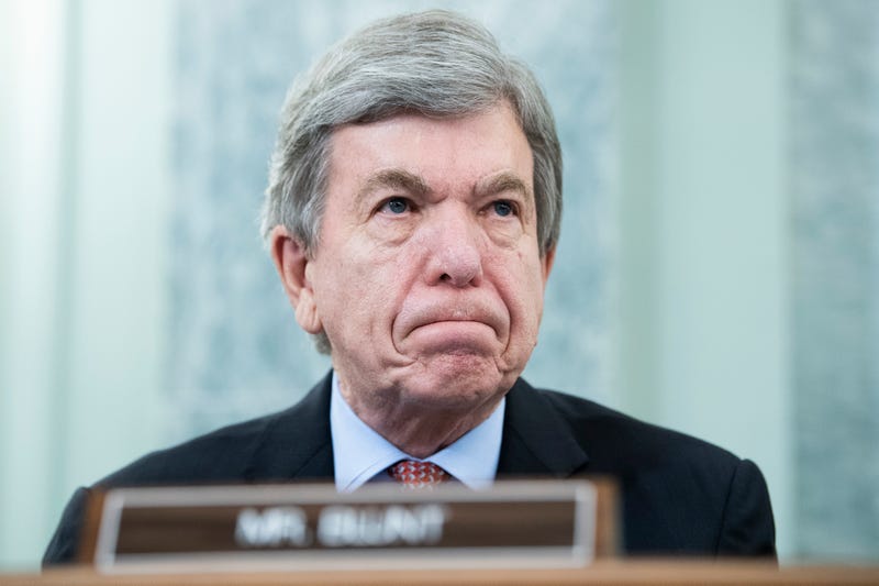 WASHINGTON, DC - JANUARY 26: Sen. Roy Blunt (R-MO) questions Gina Raimondo, nominee for Secretary of Commerce, during her confirmation hearing before the Senate Commerce, Science, and Transportation Committee in the Russell Senate Office Building on January 26, 2021 in Washington, DC. If confirmed, Raimondo will leave her post as Governor of Rhode Island. (Photo by Tom Williams-Pool/Getty Images)