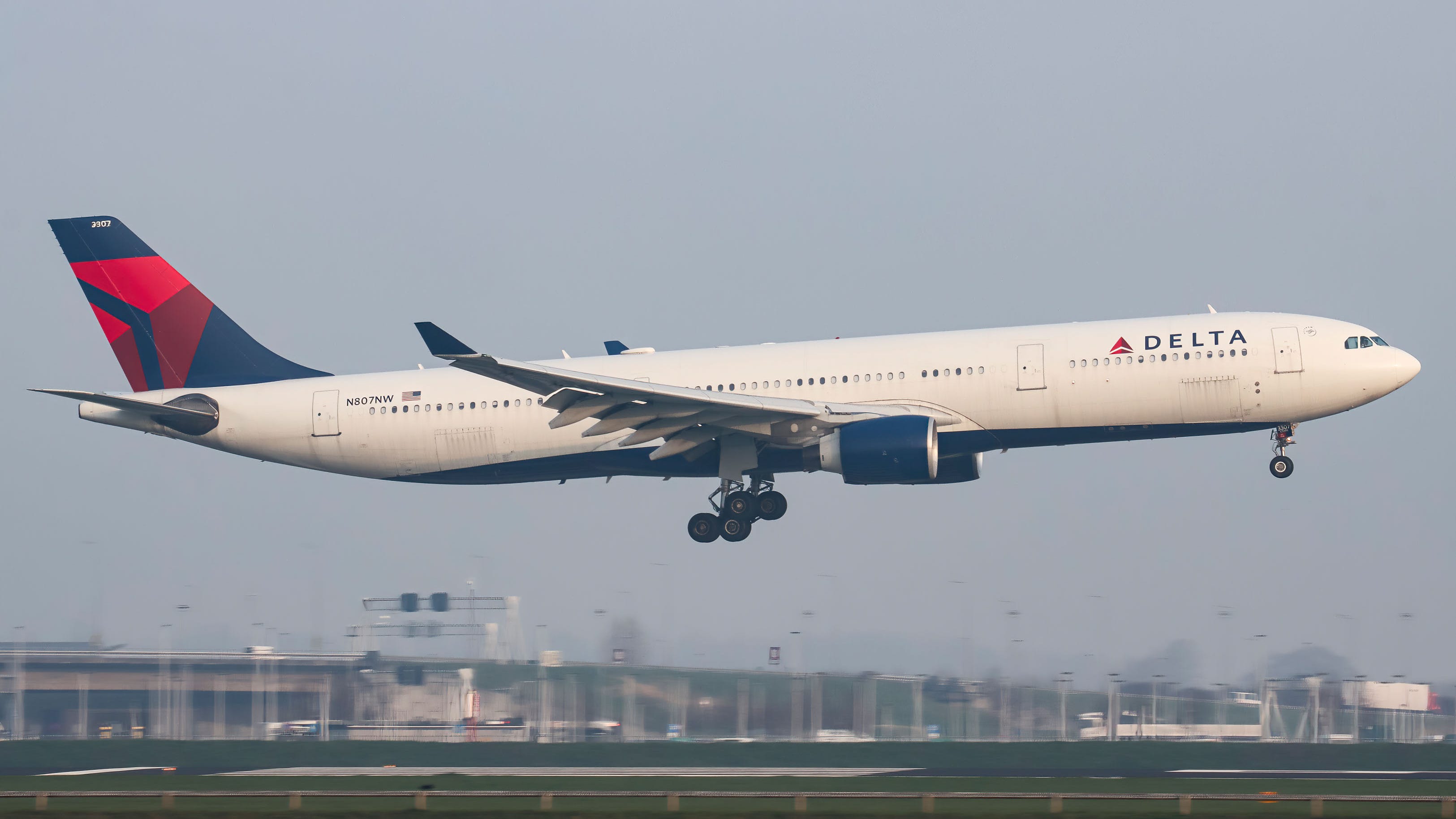 Delta, United, American resume NYC-Tel Aviv flights following cease-fire