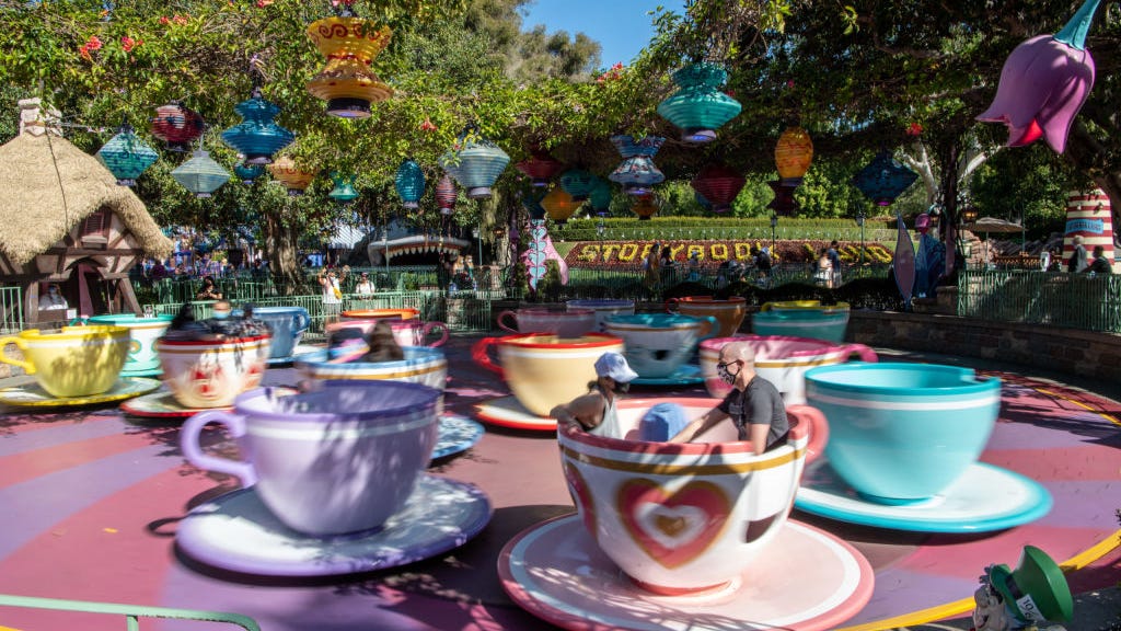 Kardashians spark outrage at Disneyland as they cut lines, shut down rides for private use