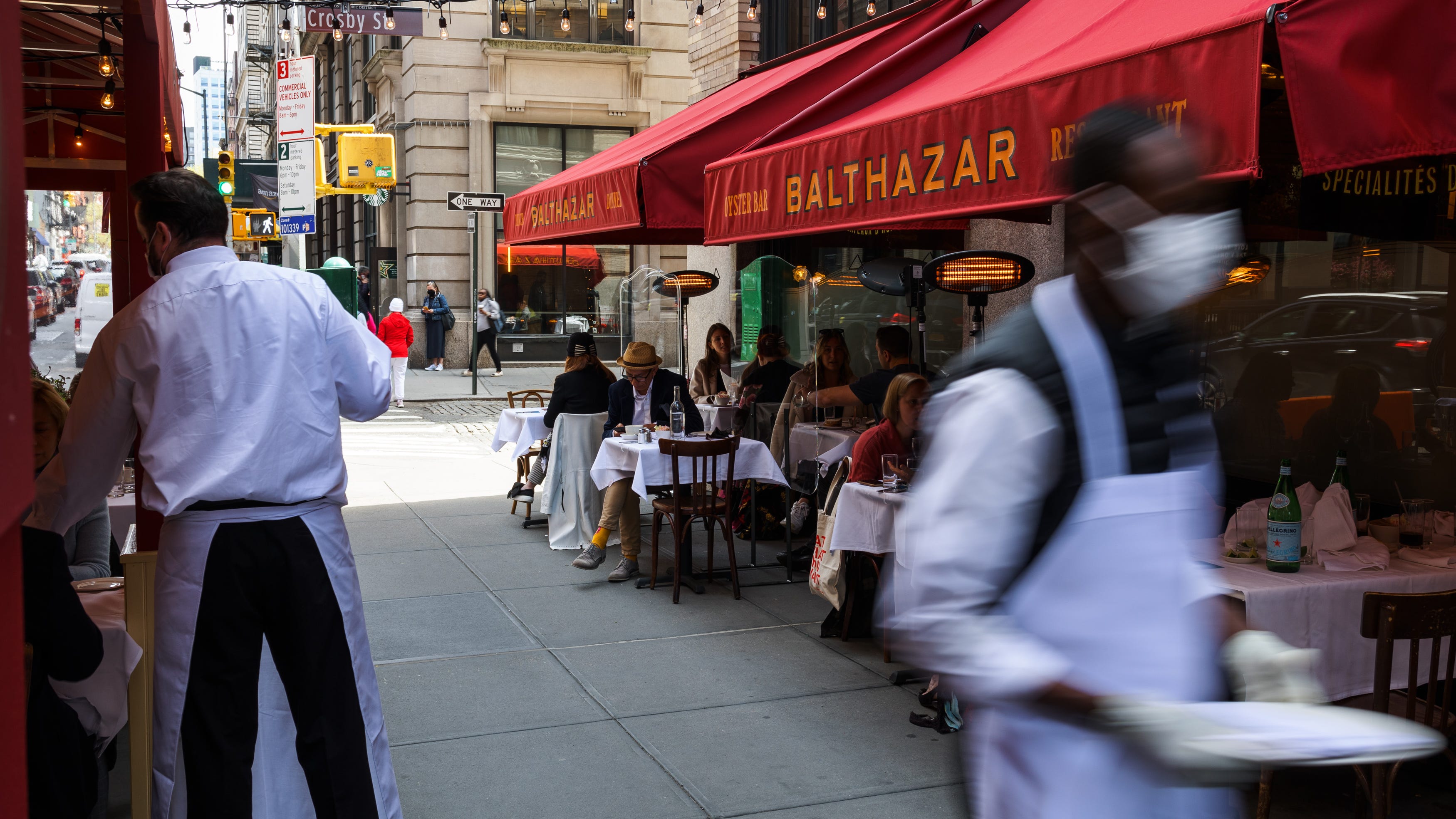 Balthazar restaurant owner says couple allegedly having sex in bathroom left wedding ring behind