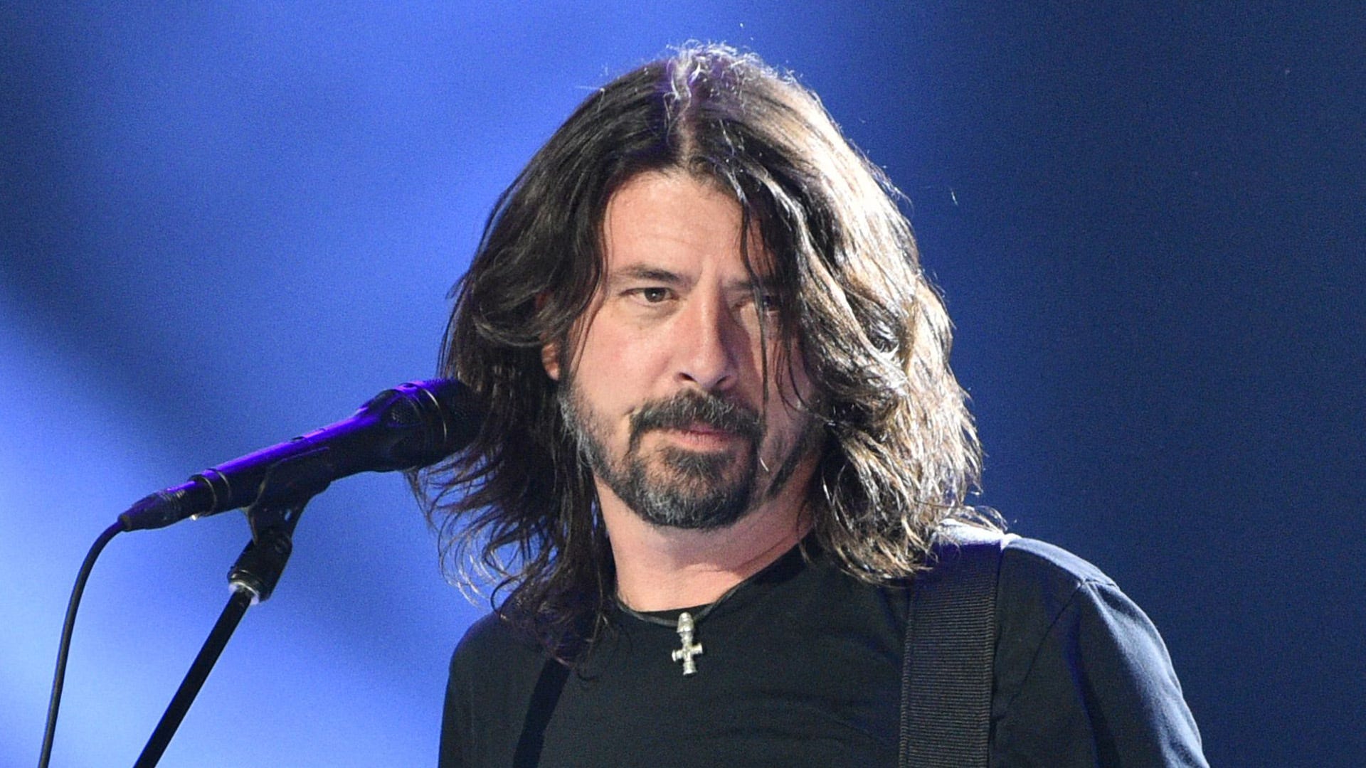 Dave Grohl sings 'You're So Vain' with his mom and points out where he got high in 'From Cradle to Stage' clip