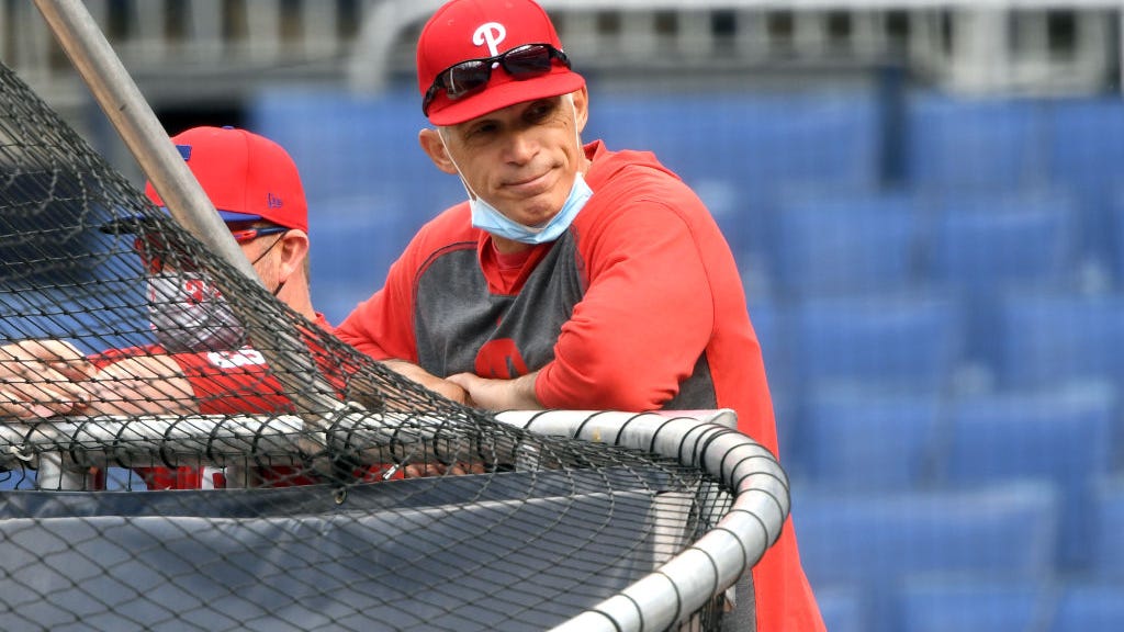 'He's entitled to his own opinion' — Girardi brushes off Rizzo's 'con artist' barb