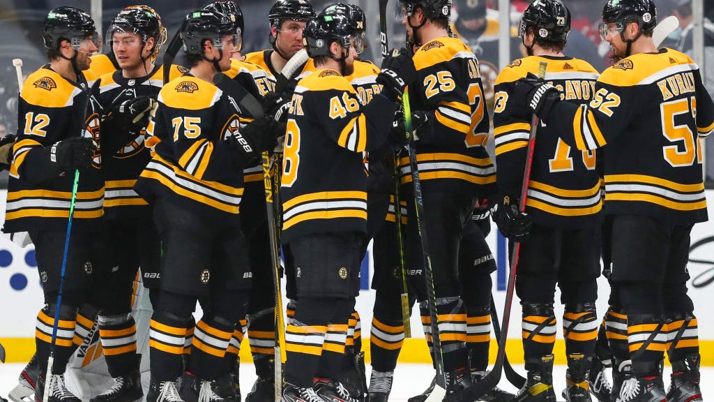 Bruins question 'head-scratcher' officiating, but respond right way