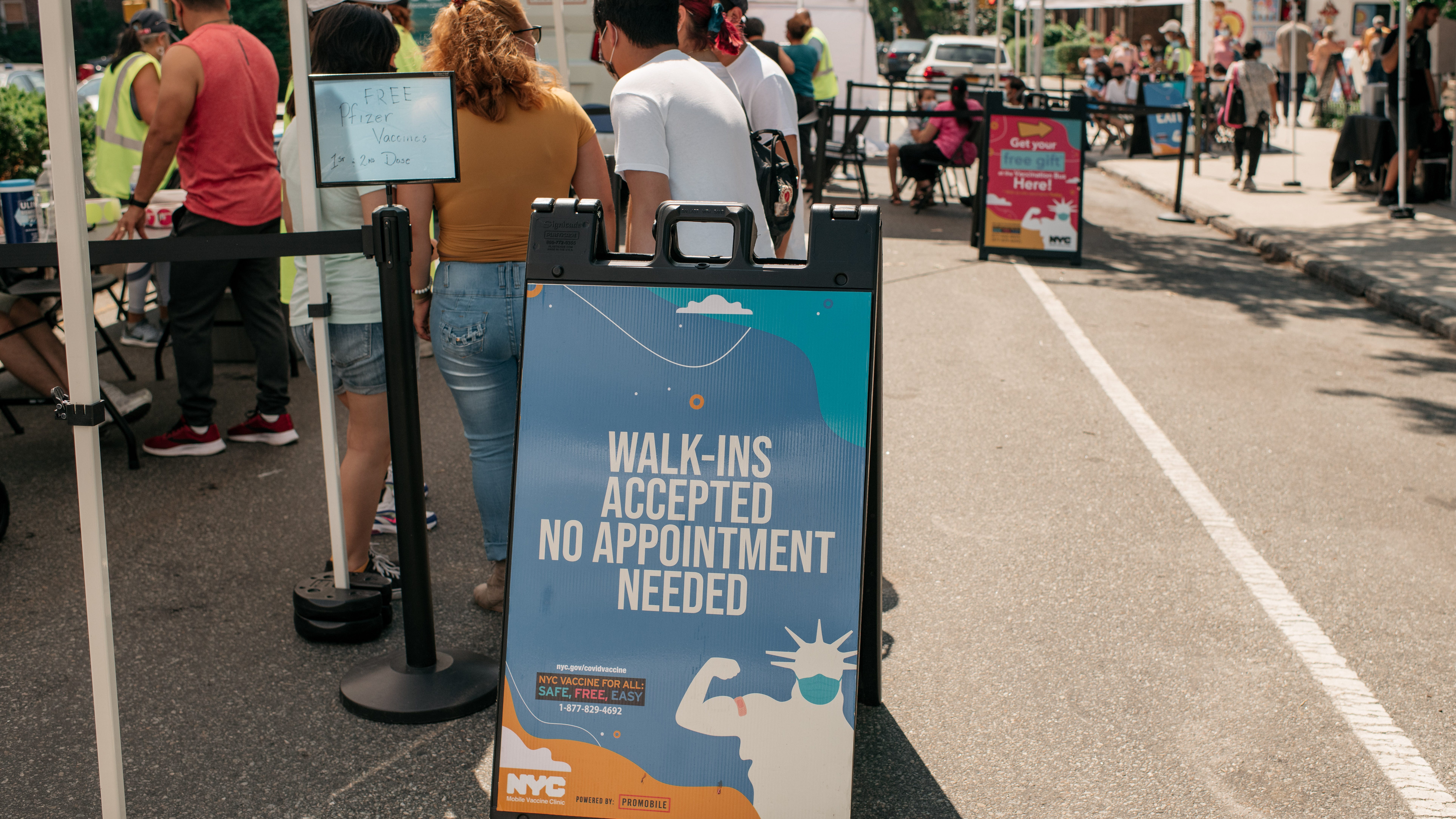 NYC expands in-home vaccinations to 'anyone who wants one': de Blasio